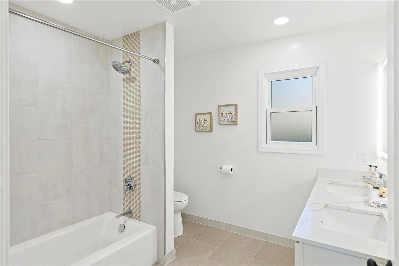 4198 Huntington St Smaller 048.jpg