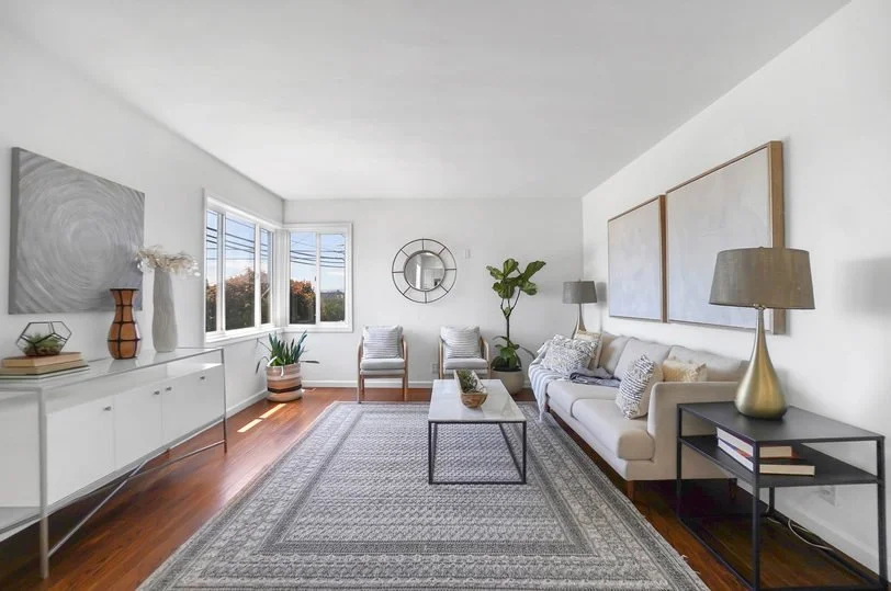 1705 163rd Smaller012.jpg