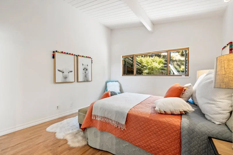 1615 Arrowhead106.jpg