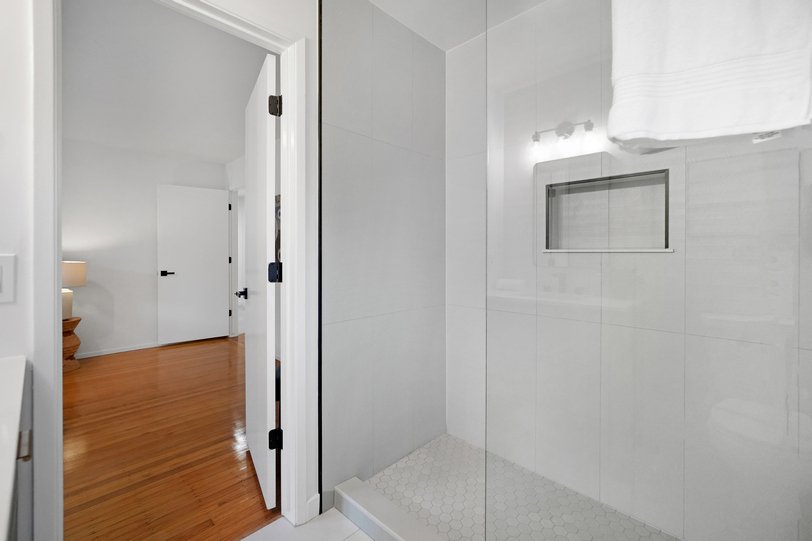 26 Leamont Smallerr034.jpg