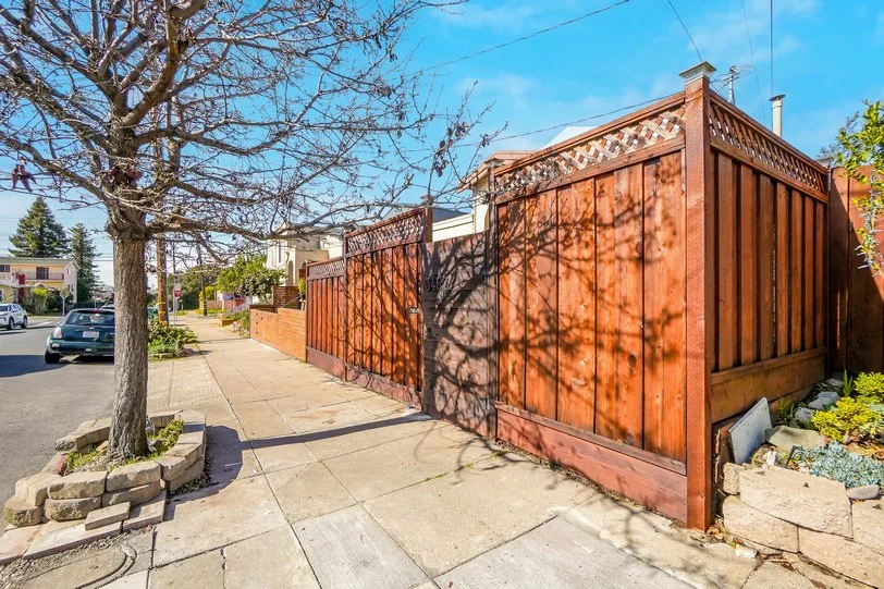 3467 Loma Vista Smaller 004.jpg