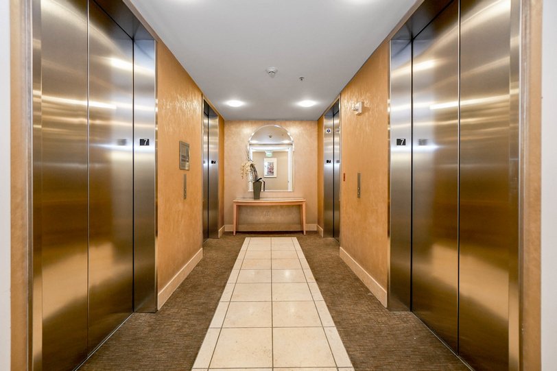 1 Lakeside Smaller 028.jpg