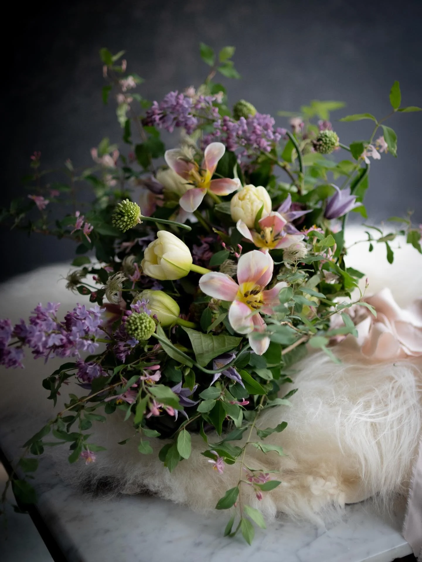 A bouncy bouquet.

I usually can&rsquo;t stop adjusting &ndash; always thinking it needs less, more space, more restraint.

But last Monday, with @fleuropean as my guide, in between appointments with no time to overthink, I finally got it right.

May