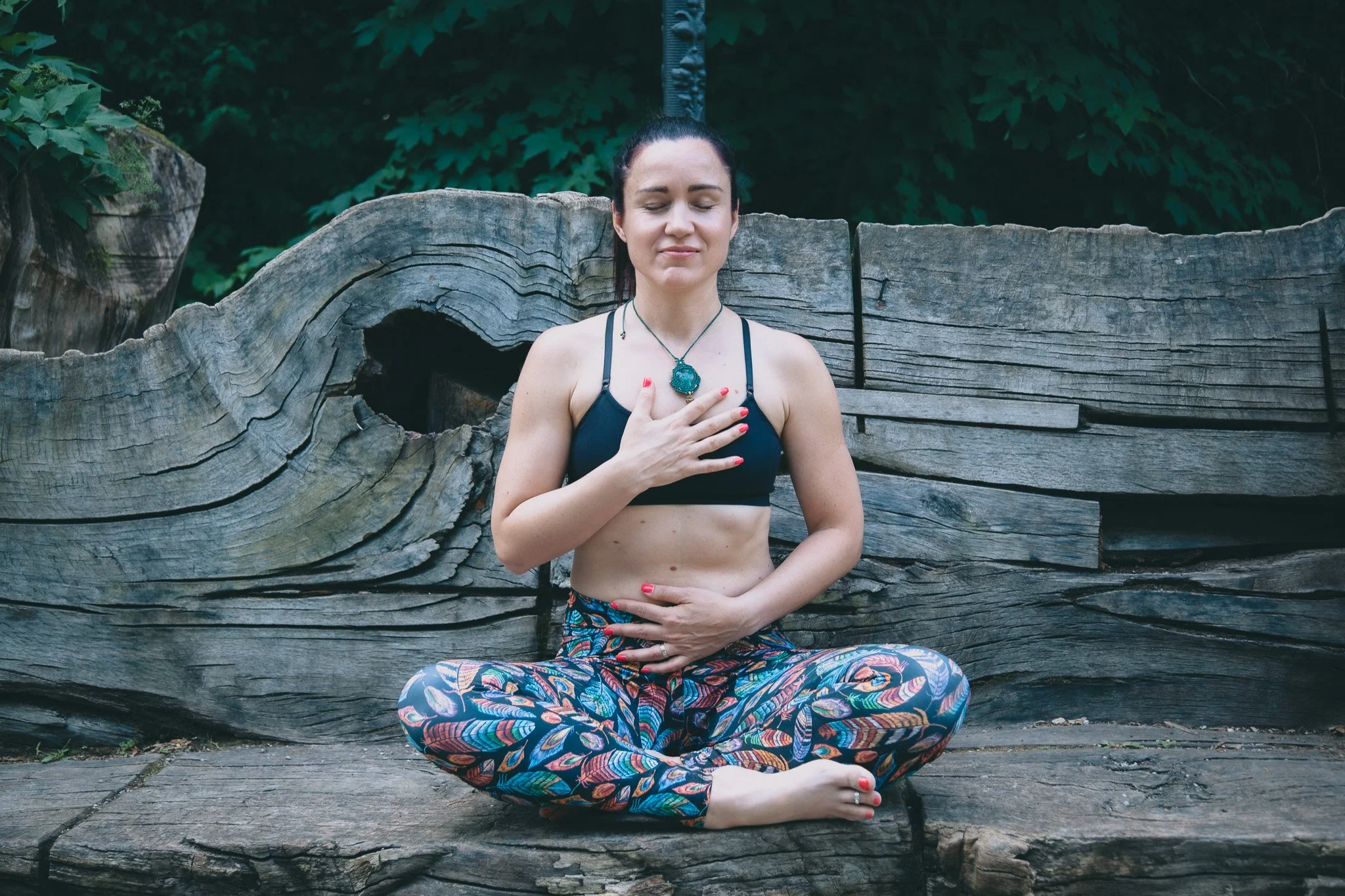 Feelight Yoga meditacija in sproščanje med jogo v Ljubljani (Tivoli)