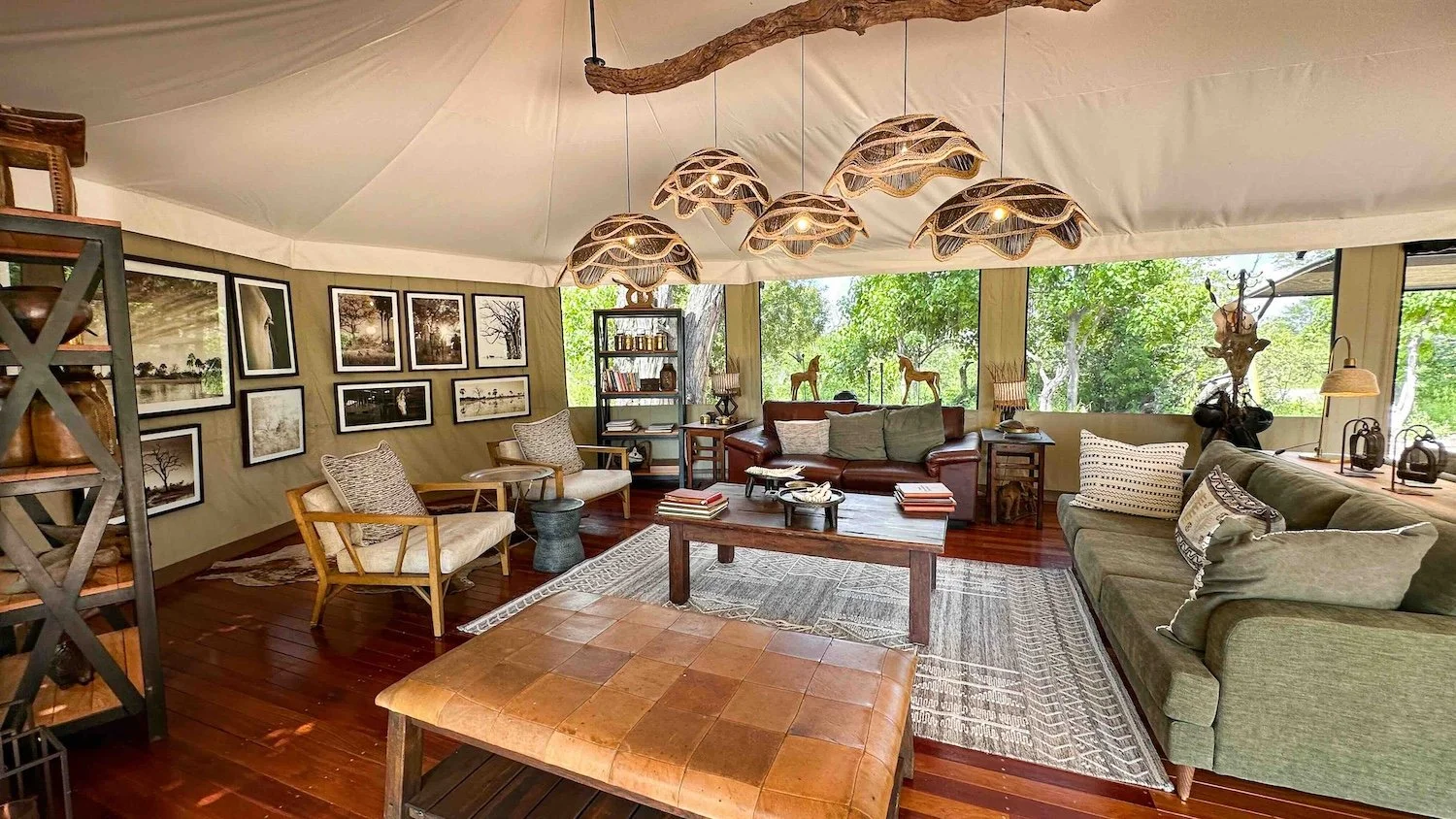 amazing-botswana-horseback-safaris-macatoo-5.jpeg