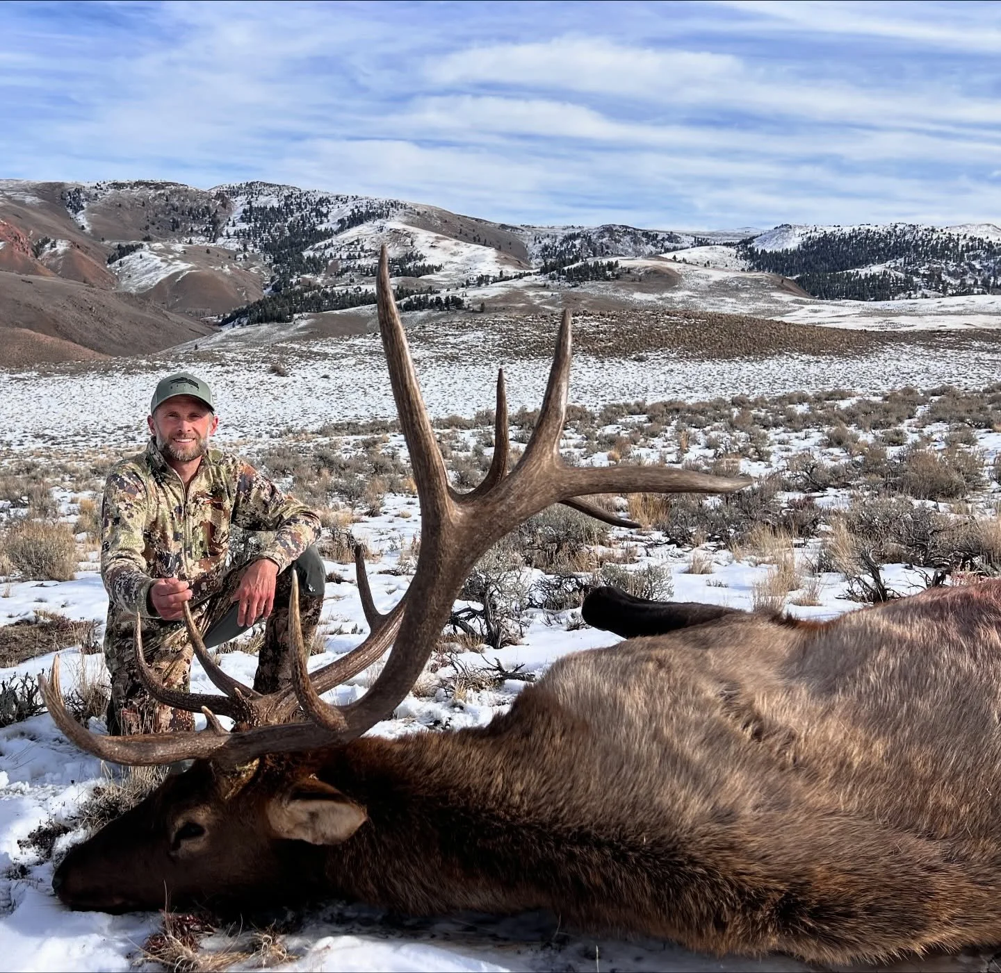 This man never ceases to amaze me. 
Grateful to be on his team! 
#elkhunting #familyhunt #biggamehunting