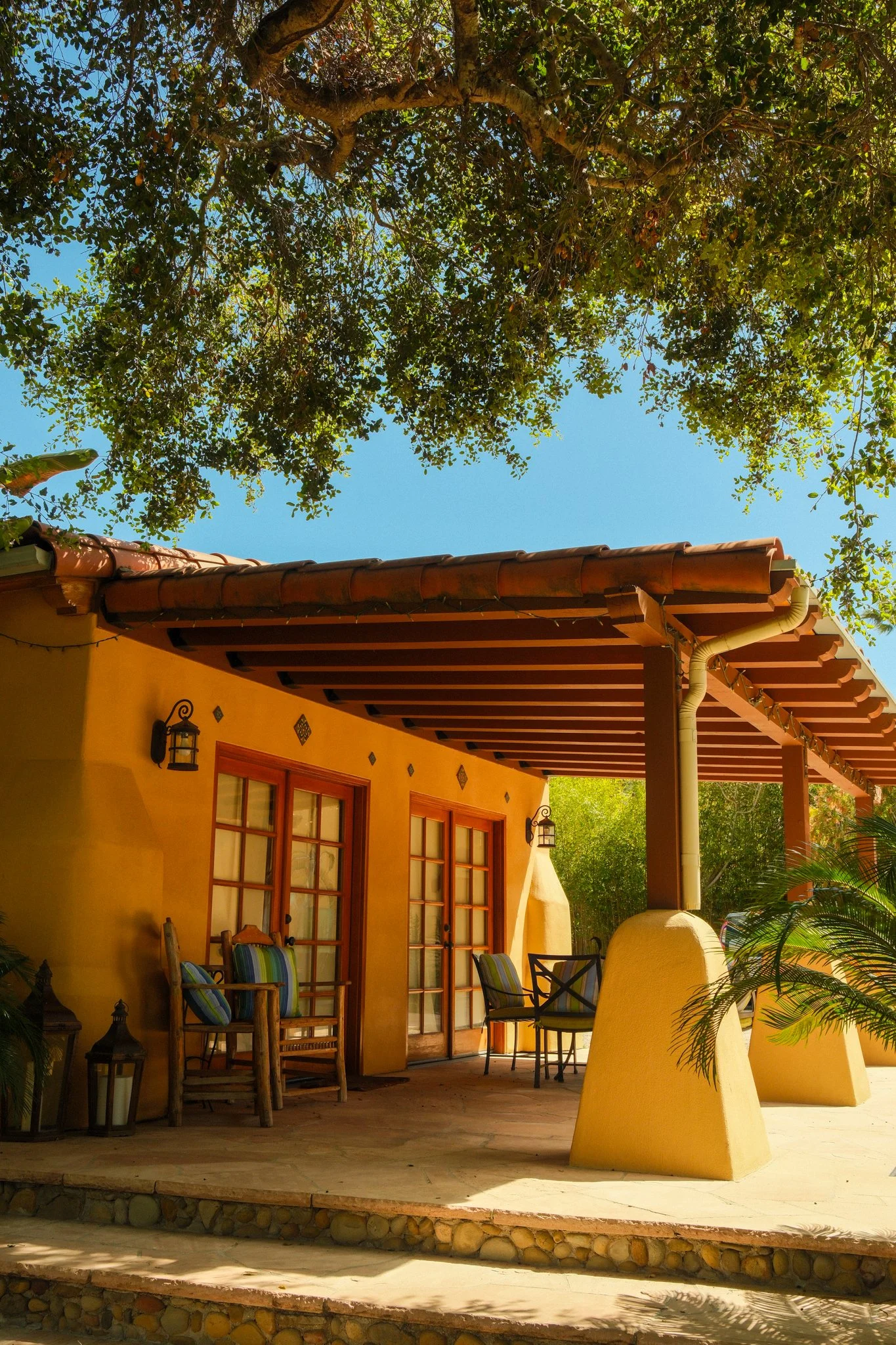 The Blue Iguana Inn | Ojai, California