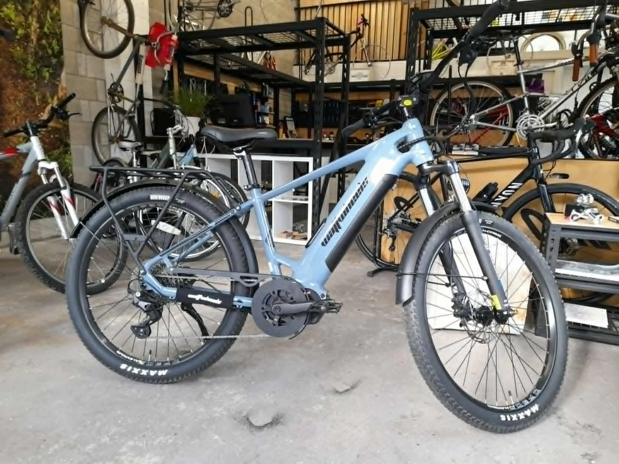 Customers new NZ brand, Wattwheels eBike in for its first 1000km service.