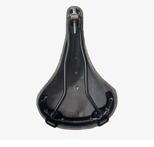 Brooks B17 Special Grey 2.png