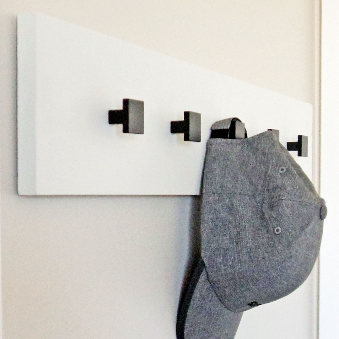 upcycledcoatrack_1080x1080_04.png