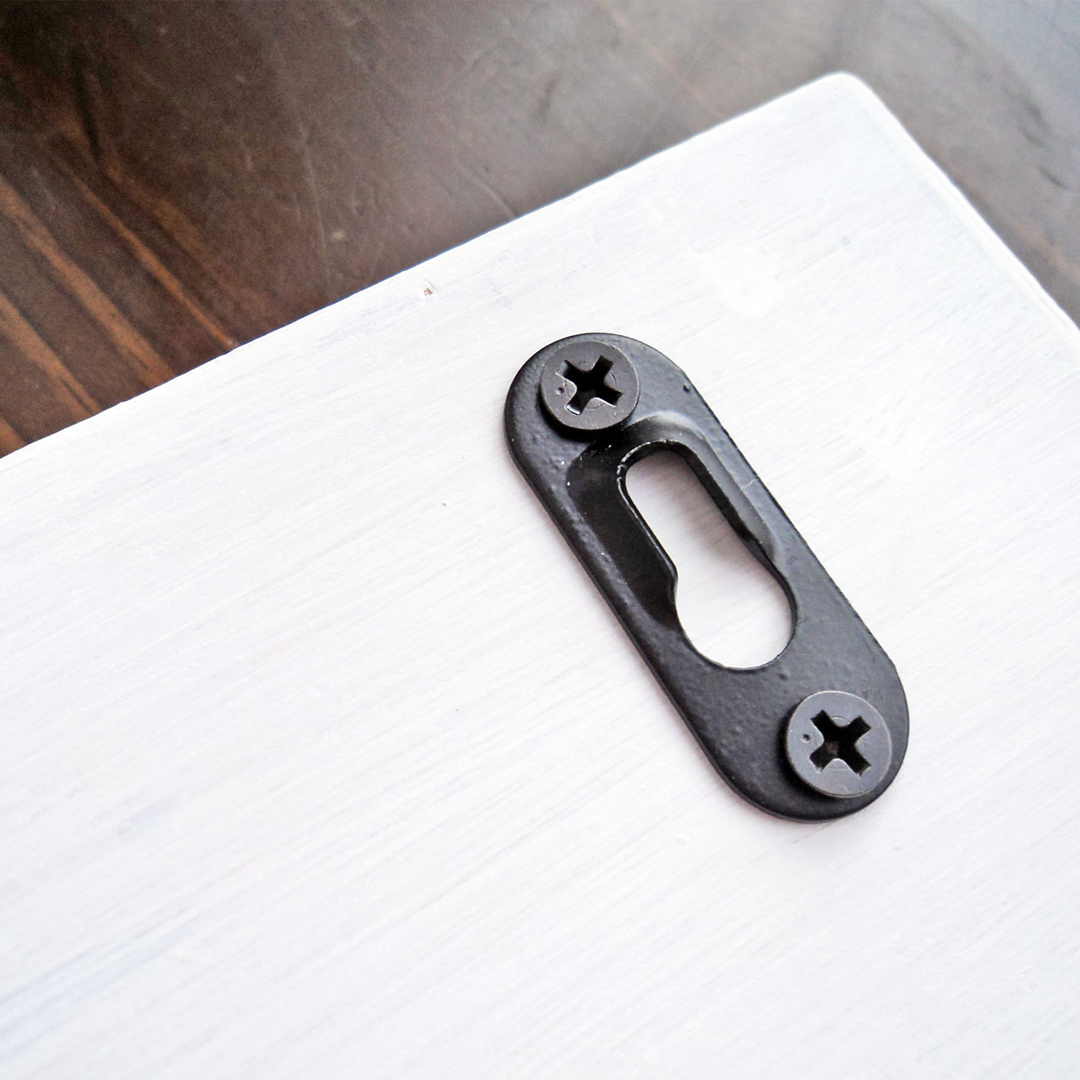 upcycledcoatrack_1080x1080_07.png