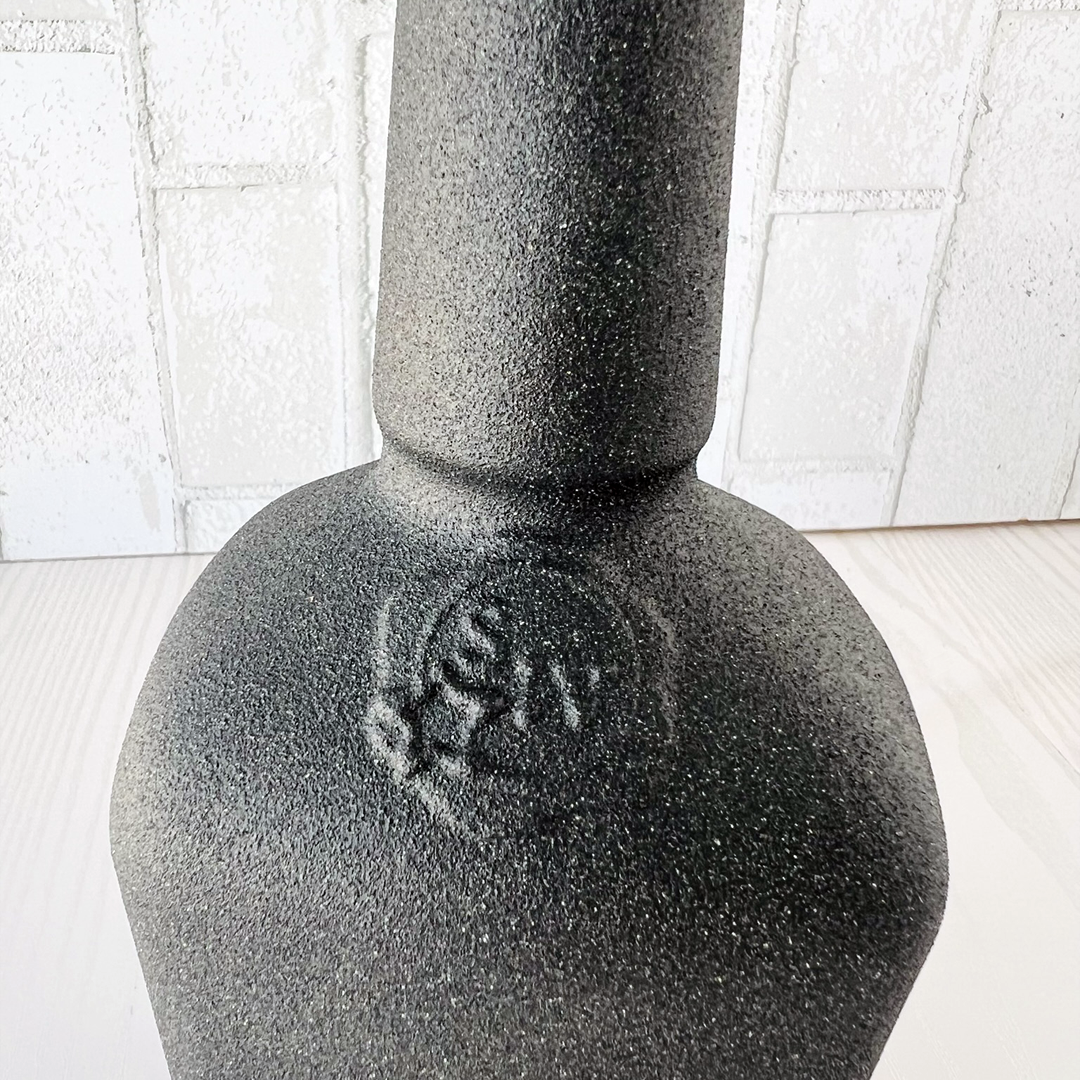 black-textured-glass-bottle-lamp_1080x1080_05.png