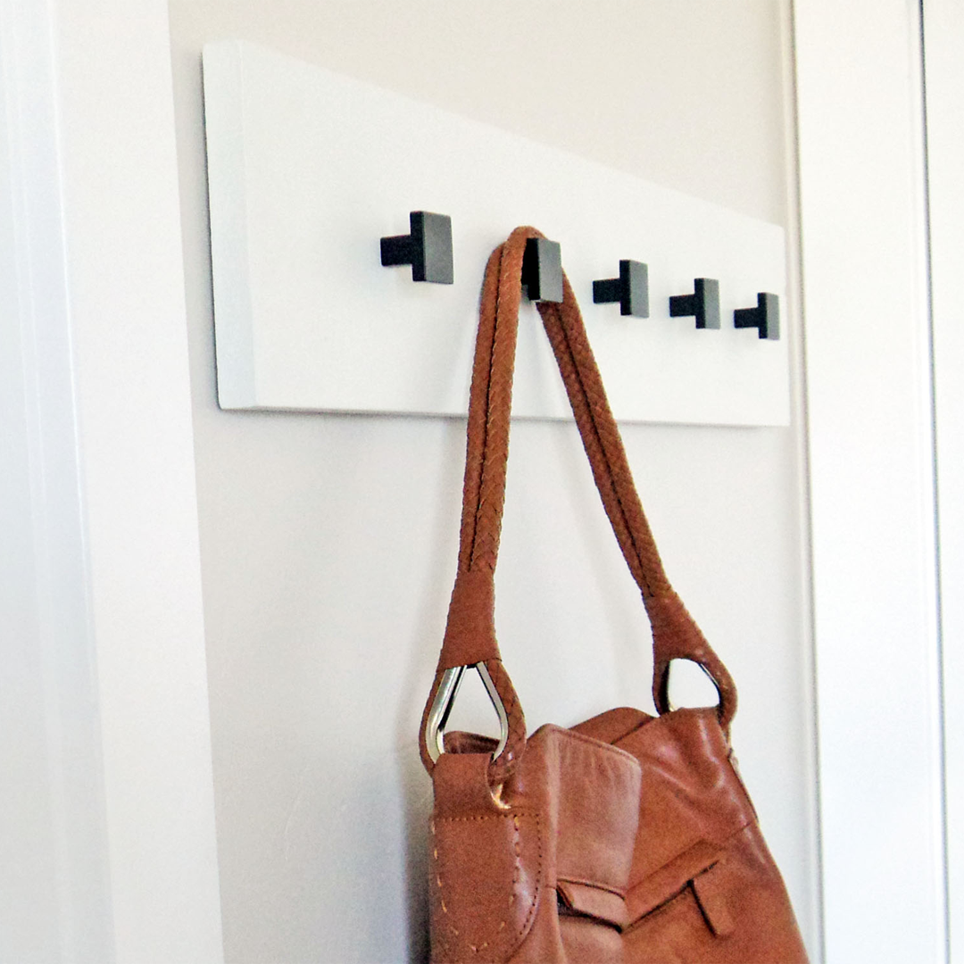 upcycledcoatrack_1080x1080_01.png