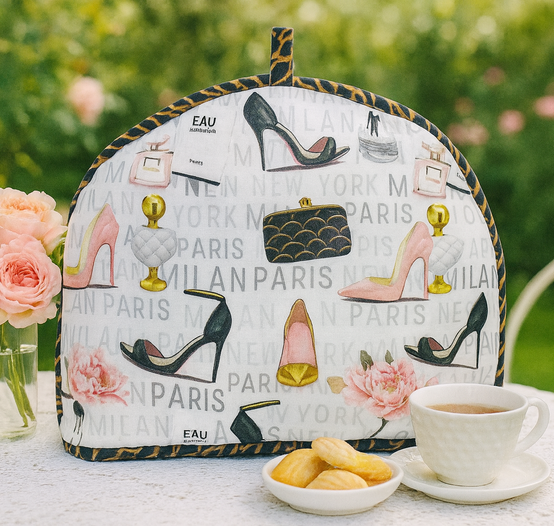paris-shoe-la-la-tea-cozy_1080x1080_02.png