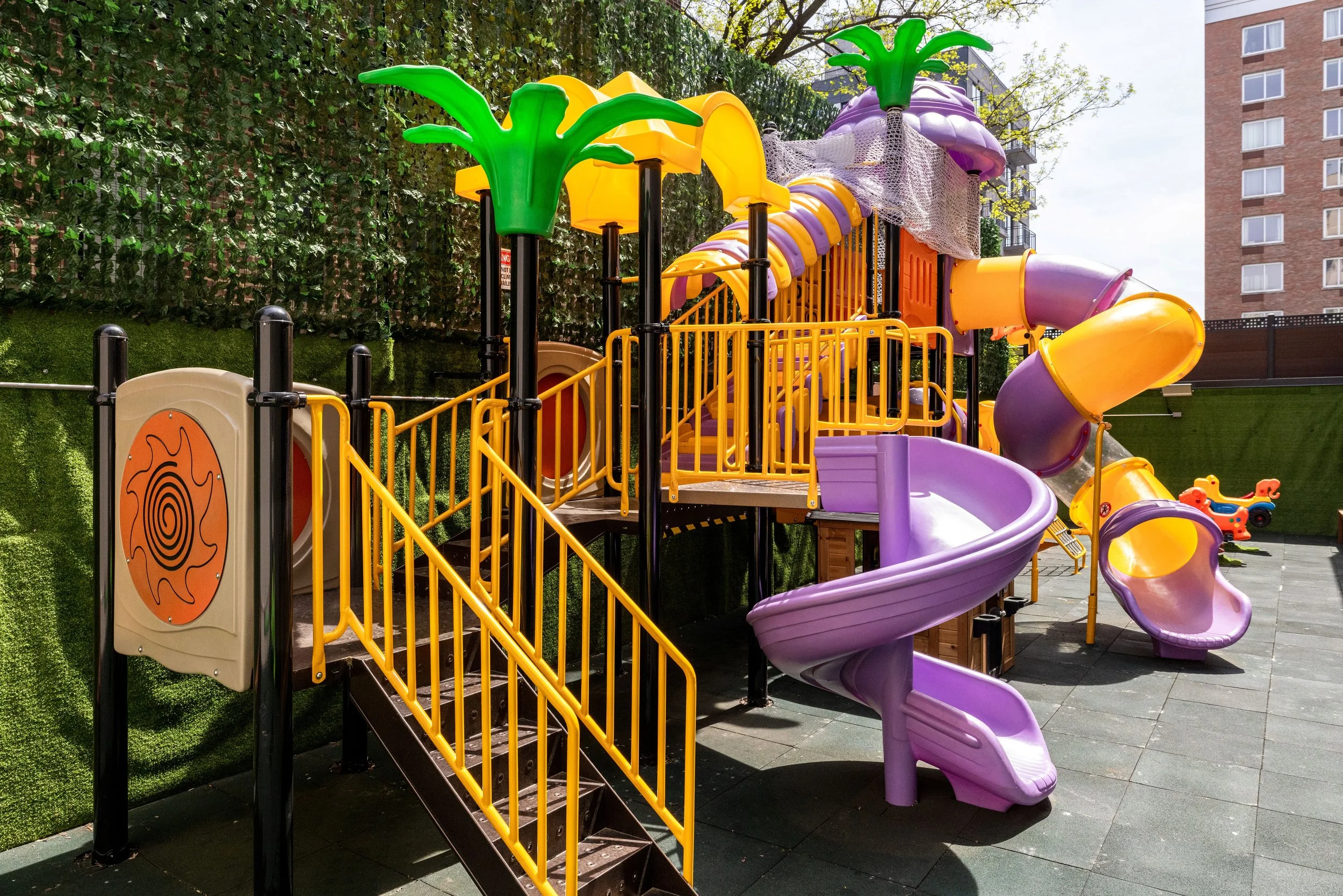 happyspaceplayground-outdoor playground-woodside-queens-nyc-spacethemed-forkids-familyfun.jpg