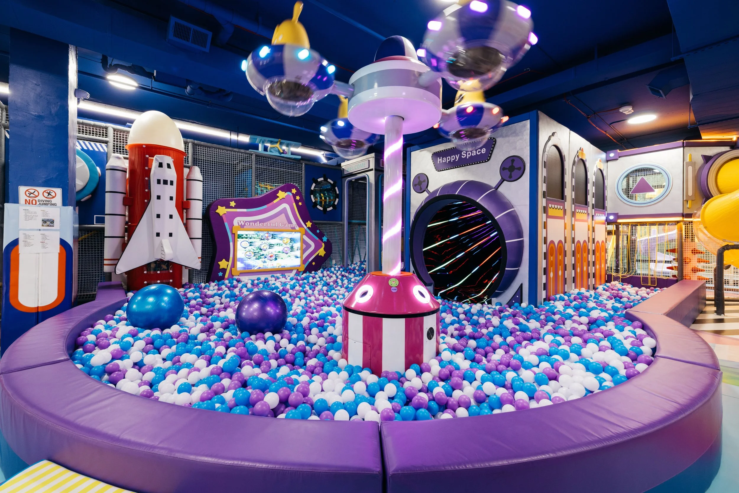 happyspaceplayground-indoorplayground-outdoorplayground-woodside-queens-nyc-spacetheme-ballpit-slides-interactivegames-rocketship-spaceship-aliens-forkids-familyfun-entertainment.jpg