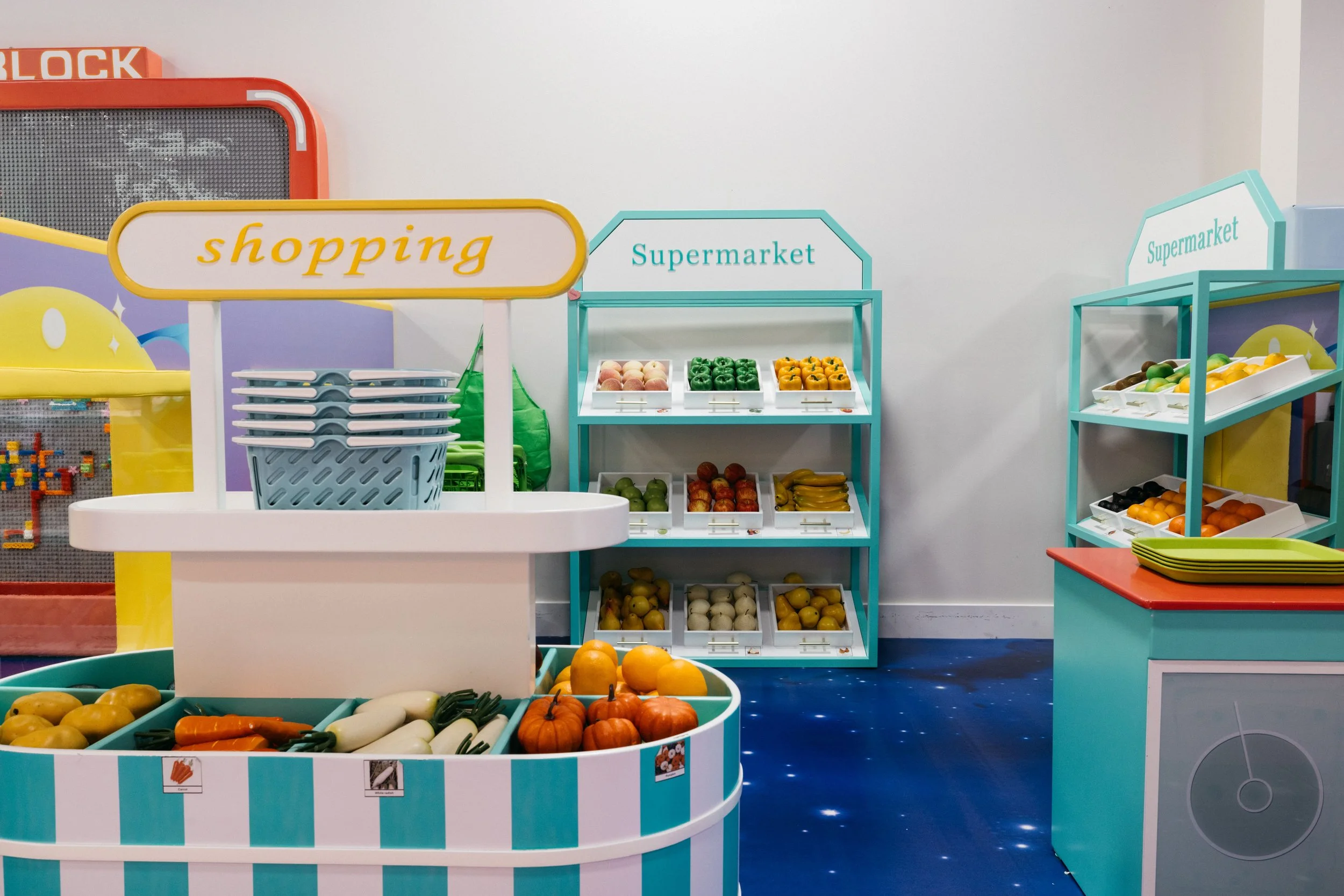 happyspaceplayground-indoorplayground-outdoorplayground-woodside-queens-nyc-spacetheme-playarea-market-forkids-familyfun-play-entertainment.jpg