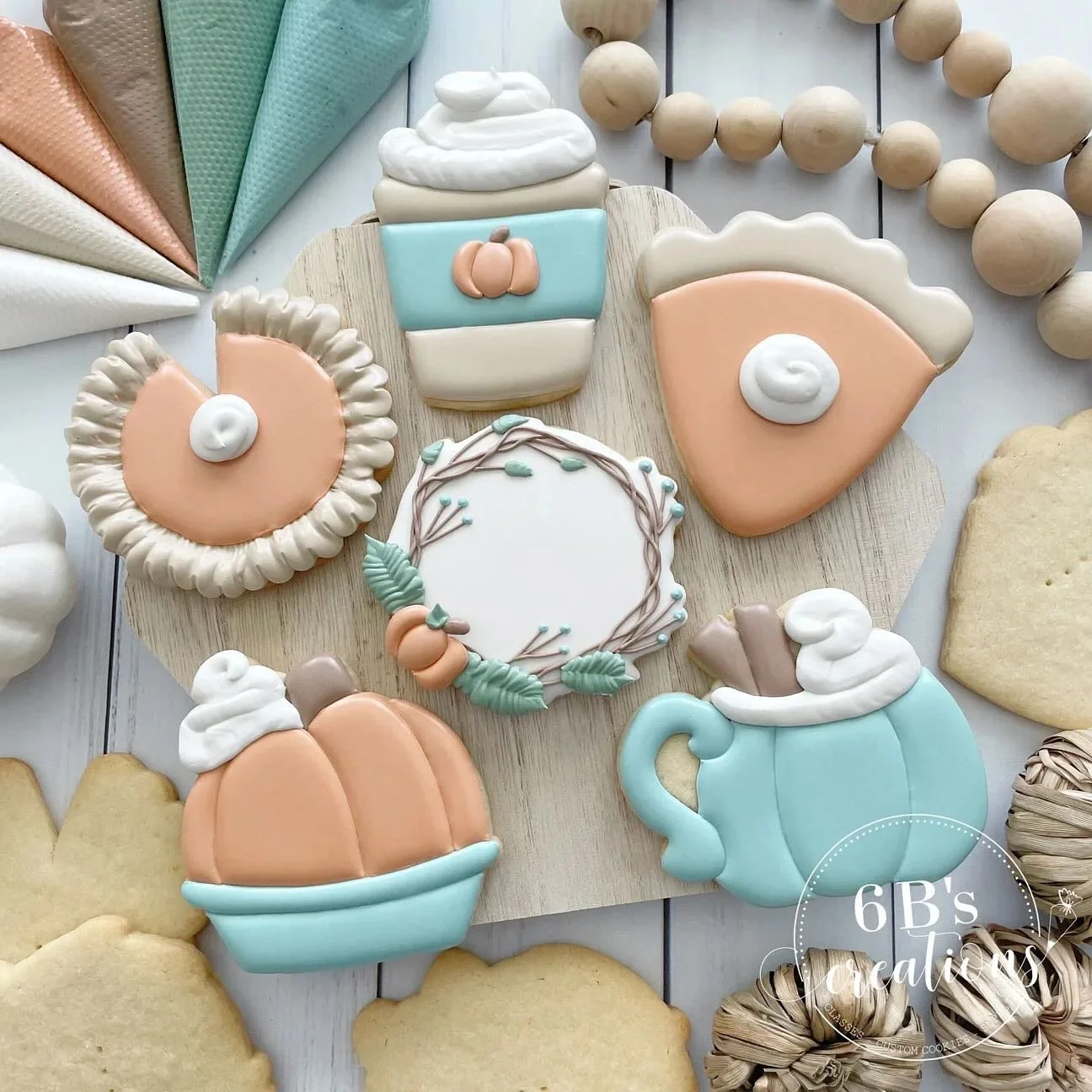 🚨 Cookie lovers, you&rsquo;re amazing! 🚨
We&rsquo;re already over halfway SOLD OUT on our preorder! 🎉✨ If you&rsquo;ve been eyeing these sweet treats, now&rsquo;s the time to snag yours before they&rsquo;re gone. 💕🍪

#theroyalwhisk #blessed #tha