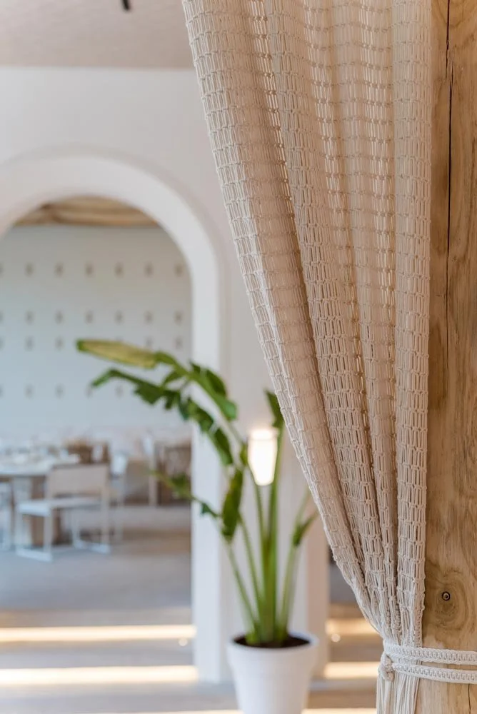 boho choco-macrame-diakosmisi-xwrou-H-studio-project-nammos-dubai-furniture_3661.jpg