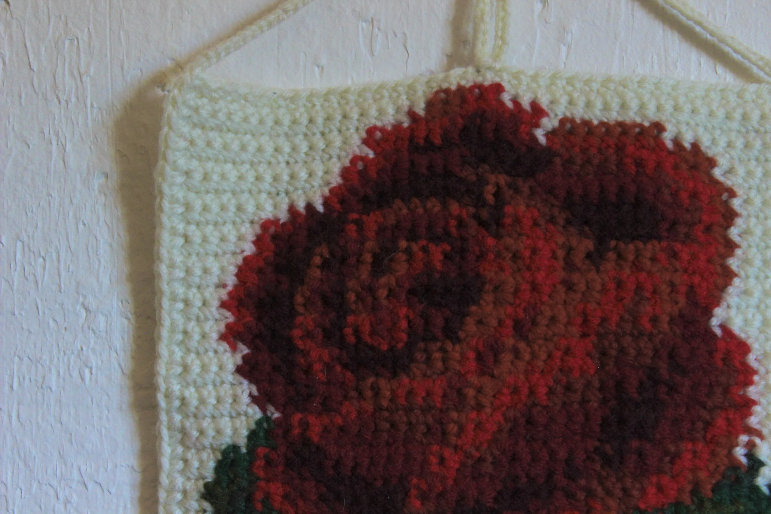ROSE CROCHET WALL ART
