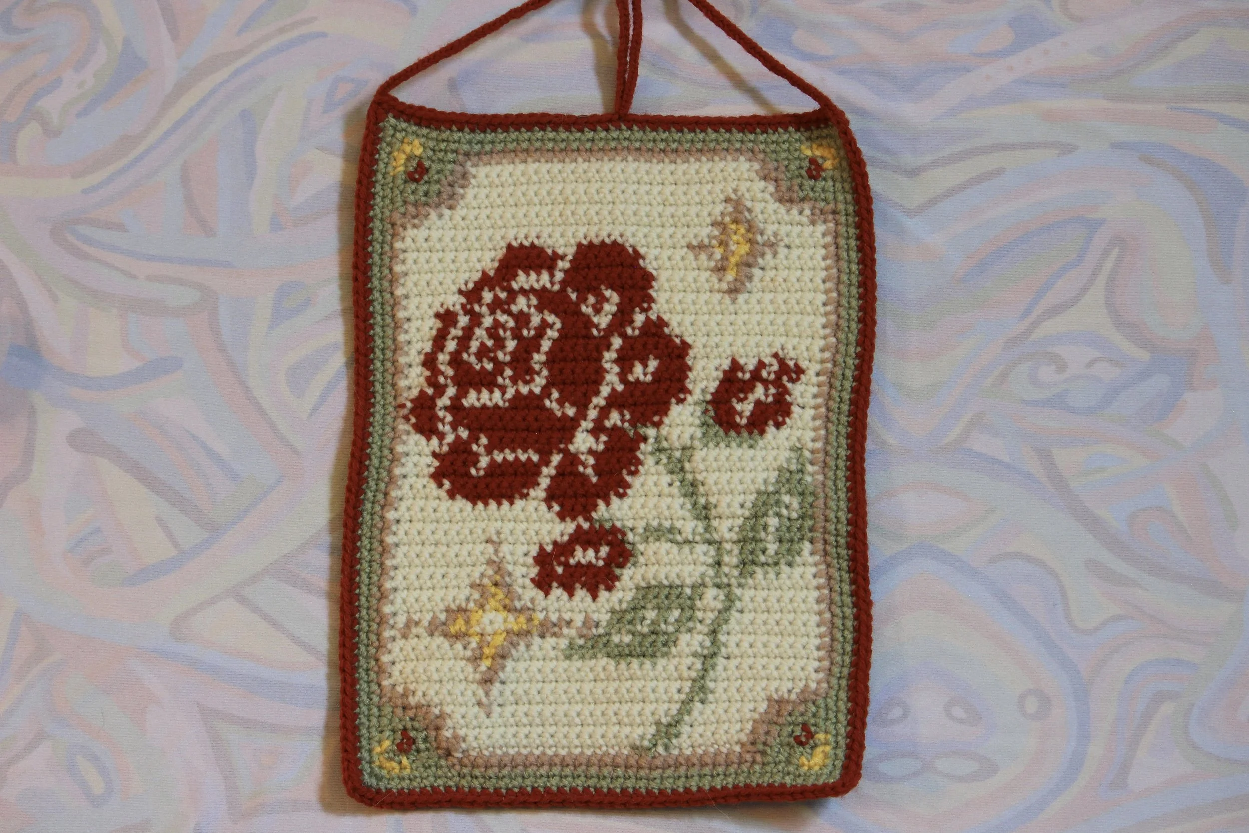 SPARKLY ROSE CROCHET WALL ART