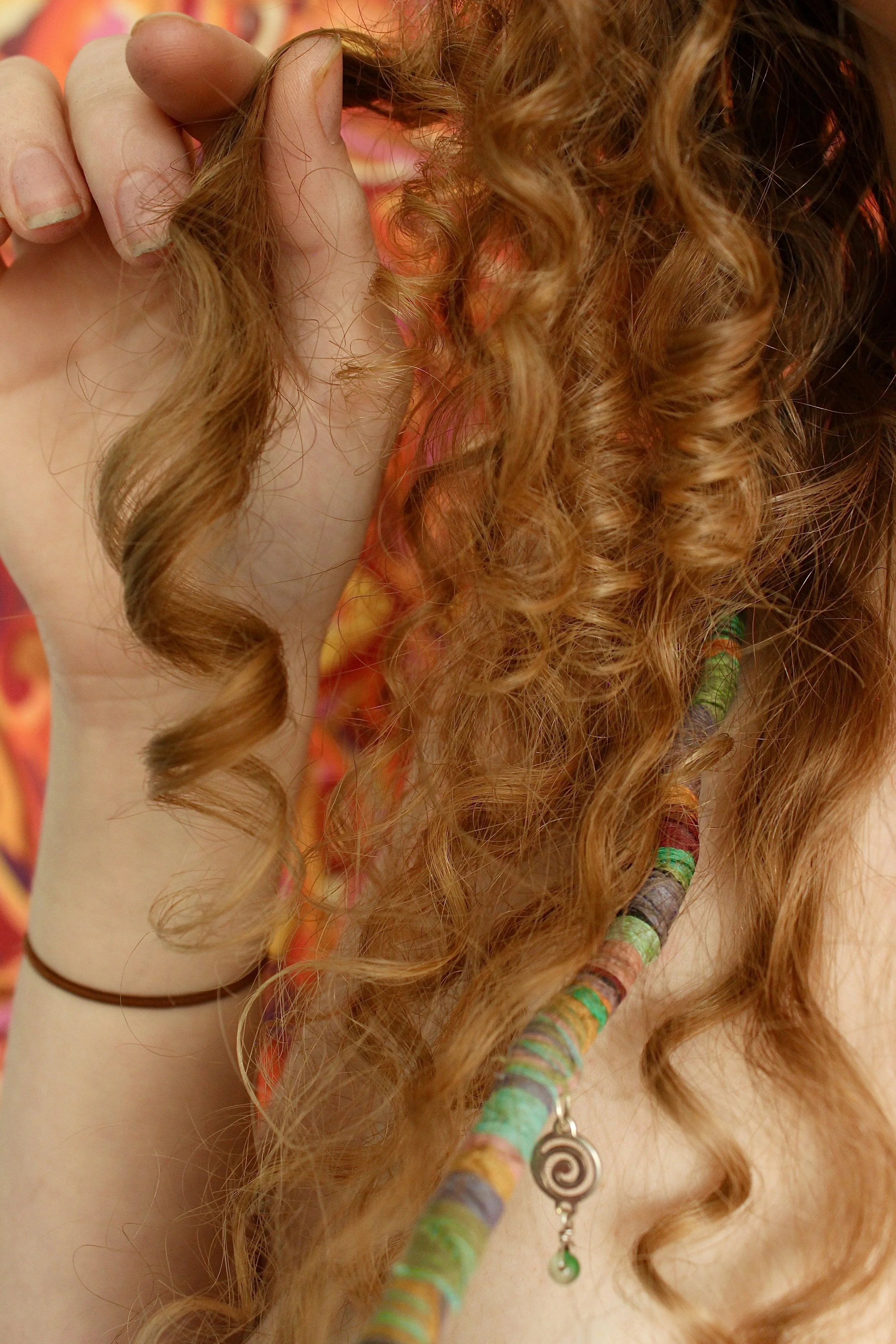 🌿 ECO-FRIENDLY HAIR SOLUTION