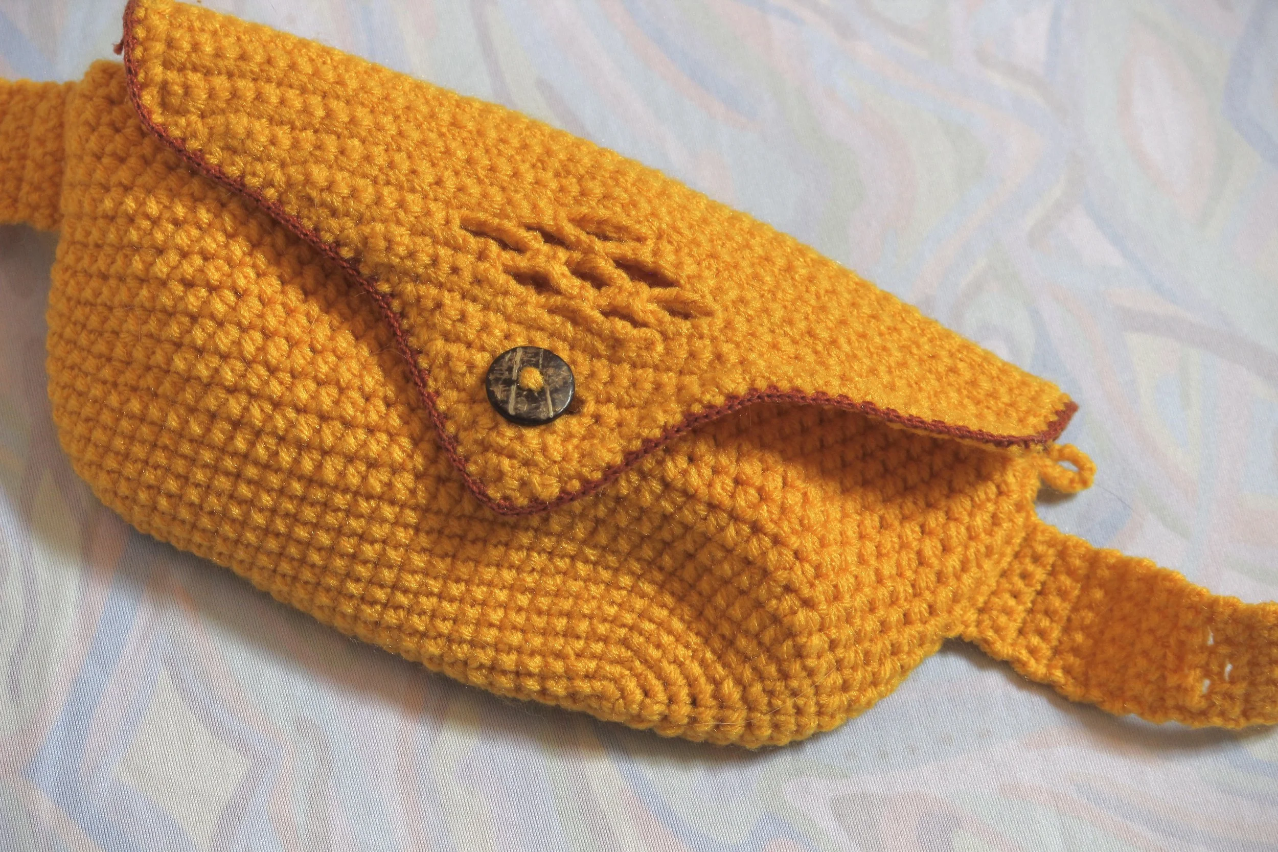 MUSTARD YELLOW CROCHET WAIST BAG