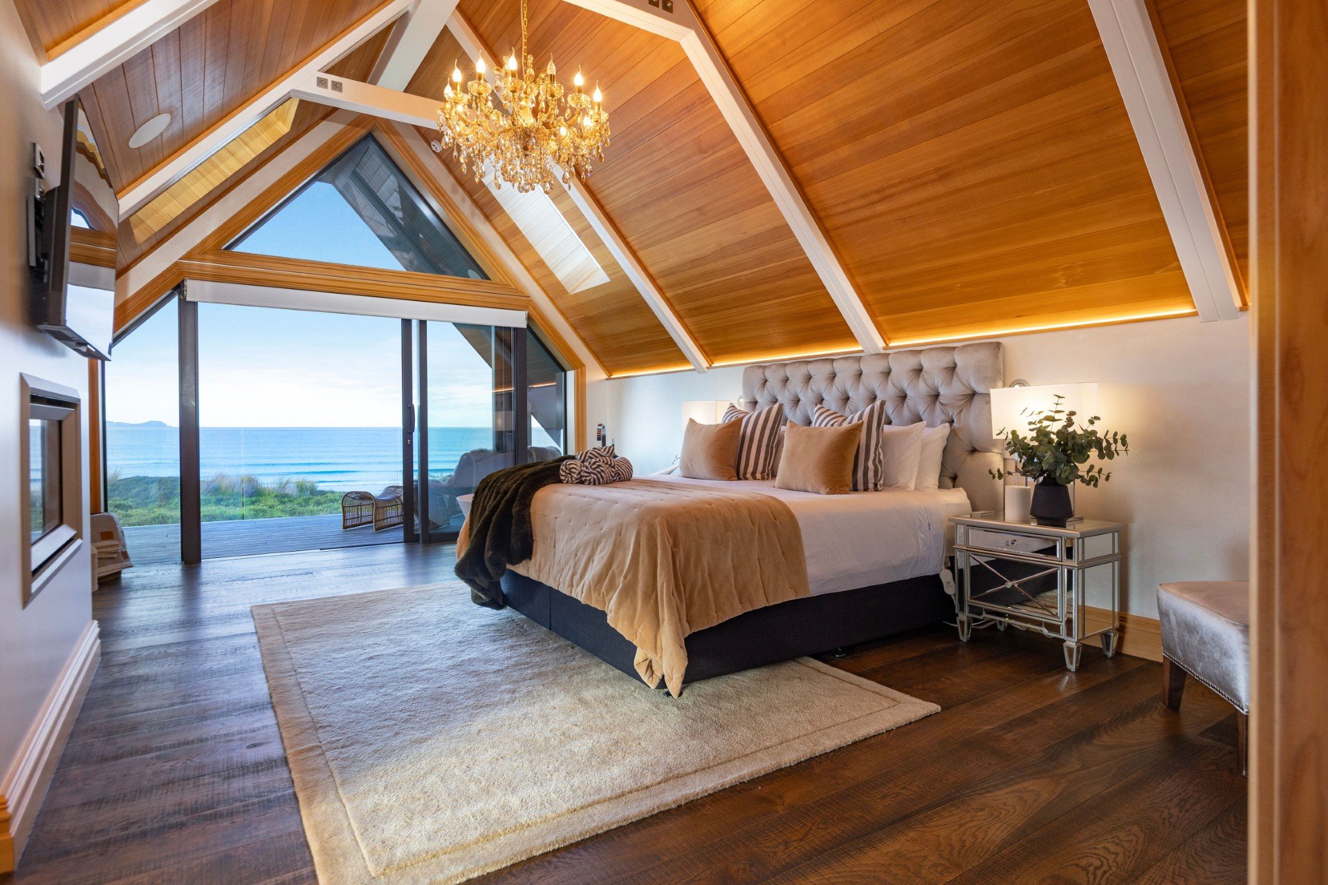 Luxury Accommodation  with ocean views at Opito Point Lodge - Coromandel New Zealand