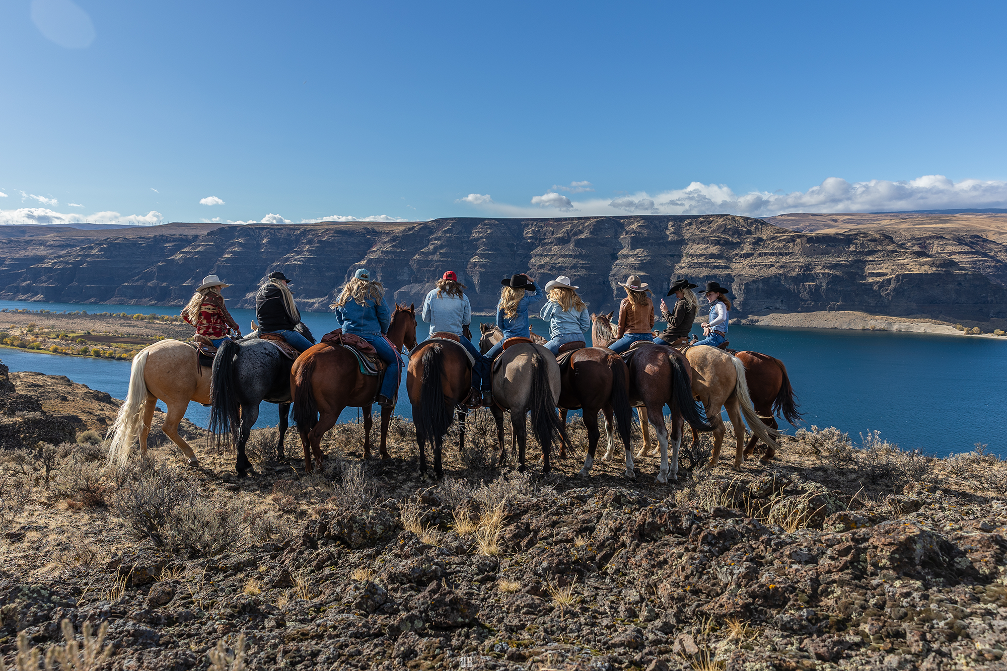 A New Horseback Riding Experience at Sagecliffe Resort