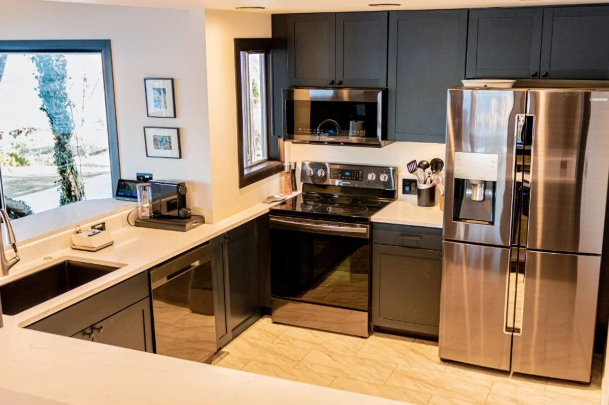 Kitchen_2.jpg