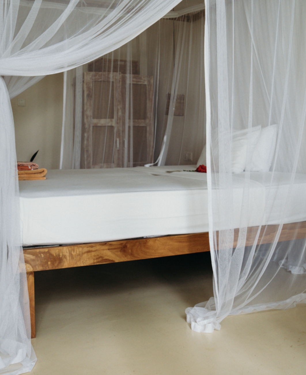 low lakefront twin/double from £1200 pp