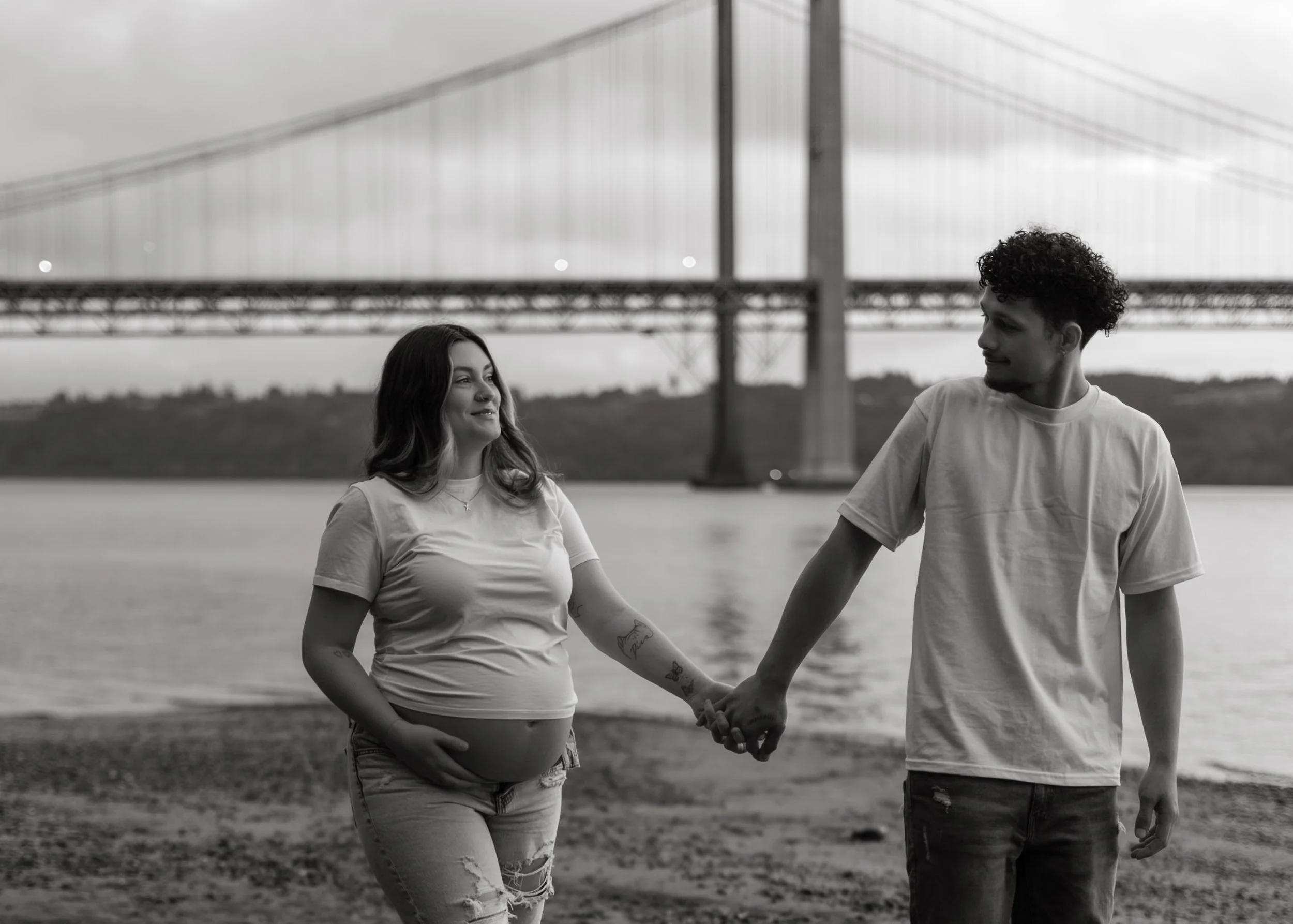 Waterfront maternity session in Tacoma, WA