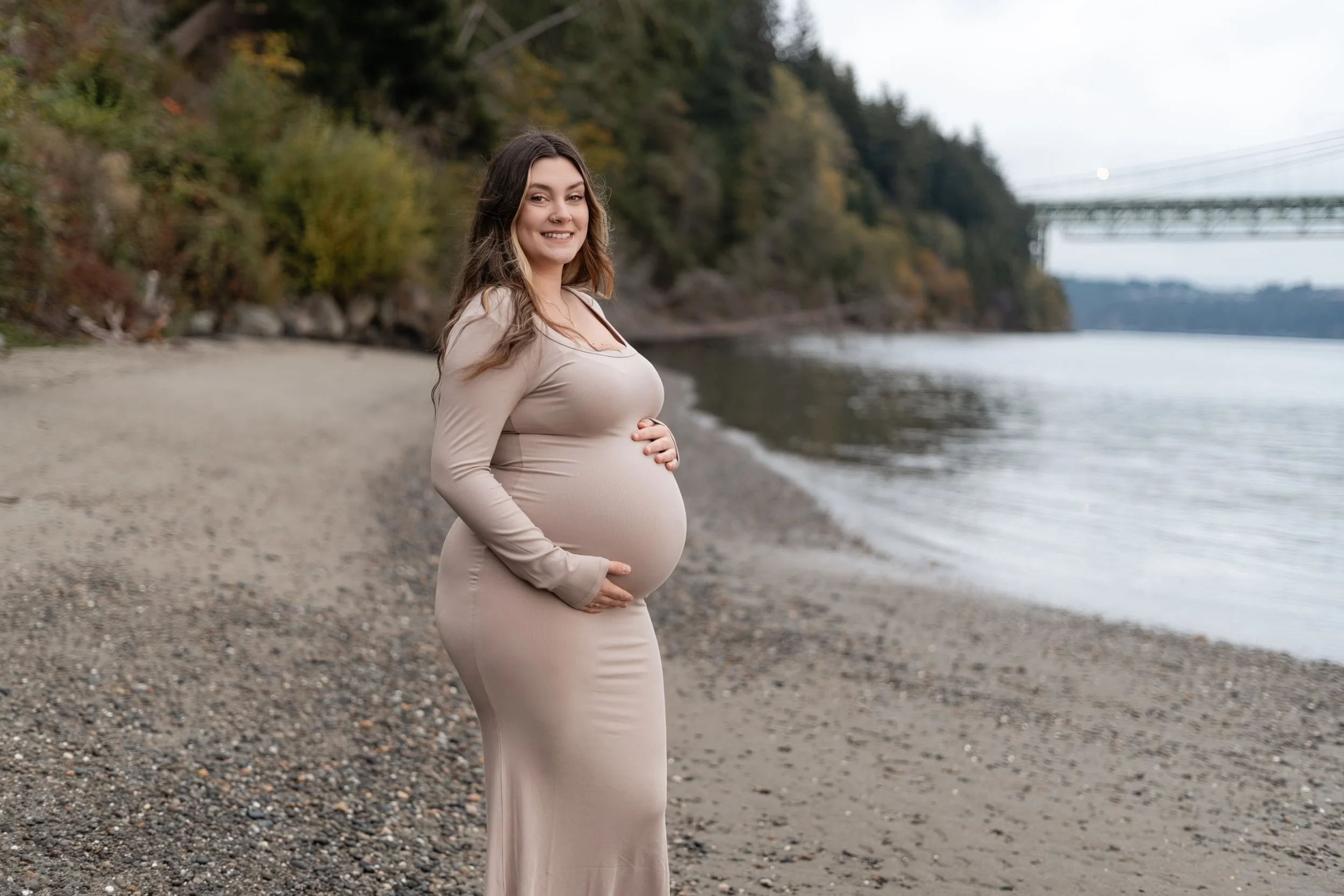 Outdoor maternity session in Tacoma, WA