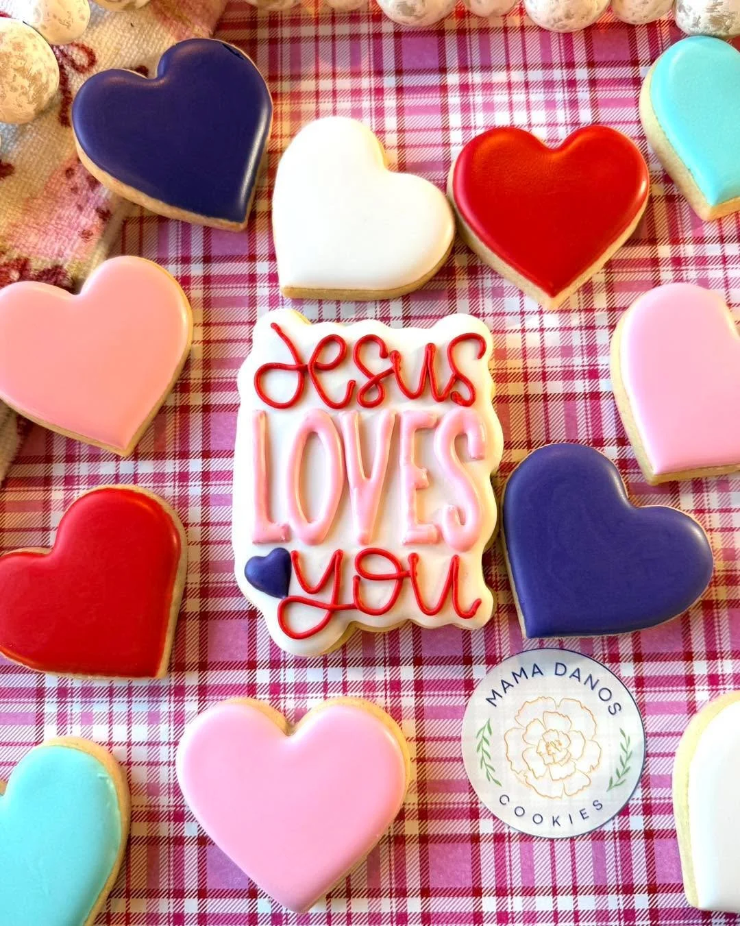 St Valentine&rsquo;s Day is coming up! If you&rsquo;re looking to sweeten a loved one&rsquo;s (or crush&rsquo;s, or coworkers&rsquo;, or mail carrier&rsquo;s) day, send me a message and I&rsquo;ll help you design the cookie box or set just right for 