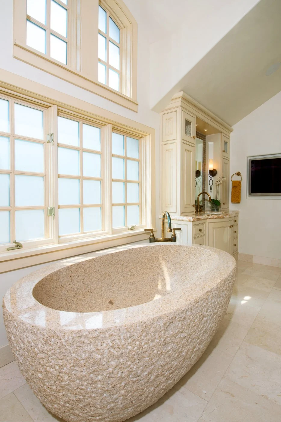 Foley_MasterTubVignette2 (1).jpg