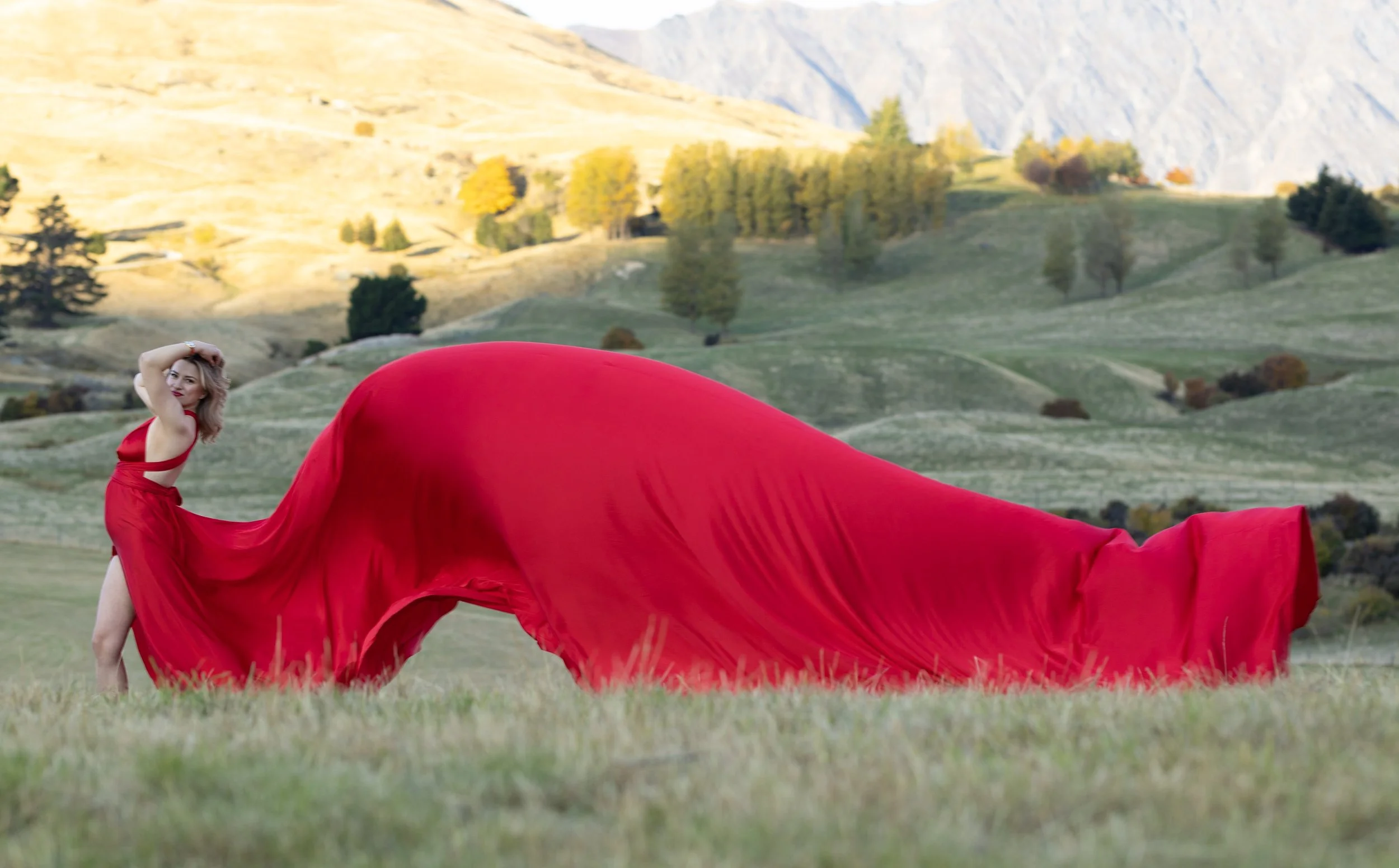 Queenstoen flying dresses).jpg