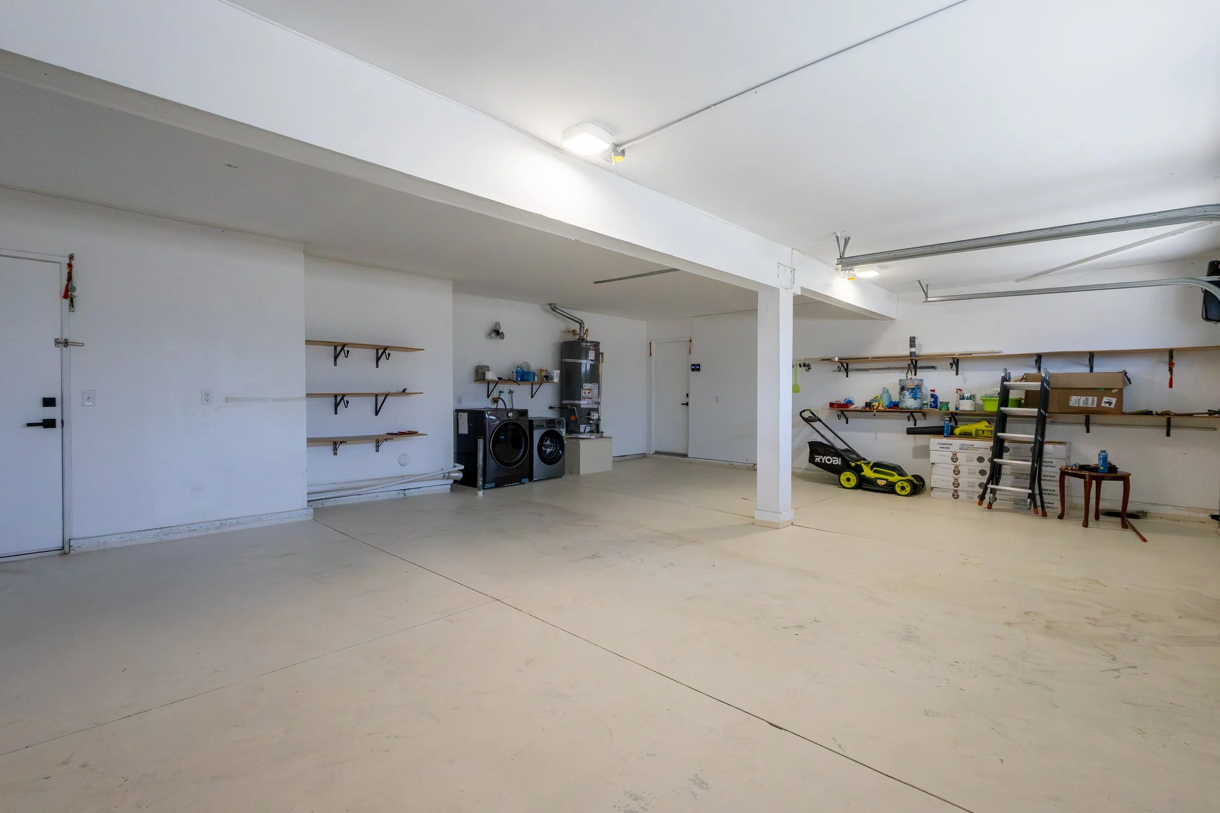GreenPastureRd- Garage