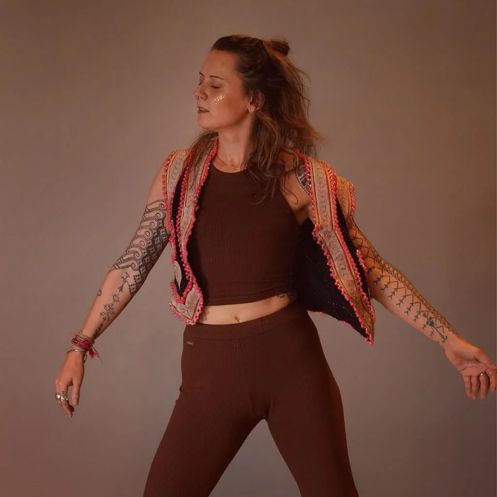 The last weeks took a lot of effort, attention, detachment, revising, reviewing and clearing. 
Few understand how much effort it takes to be effortless. 
How much holding on it takes to be able to let go. 
How much trying it takes to finally be able 