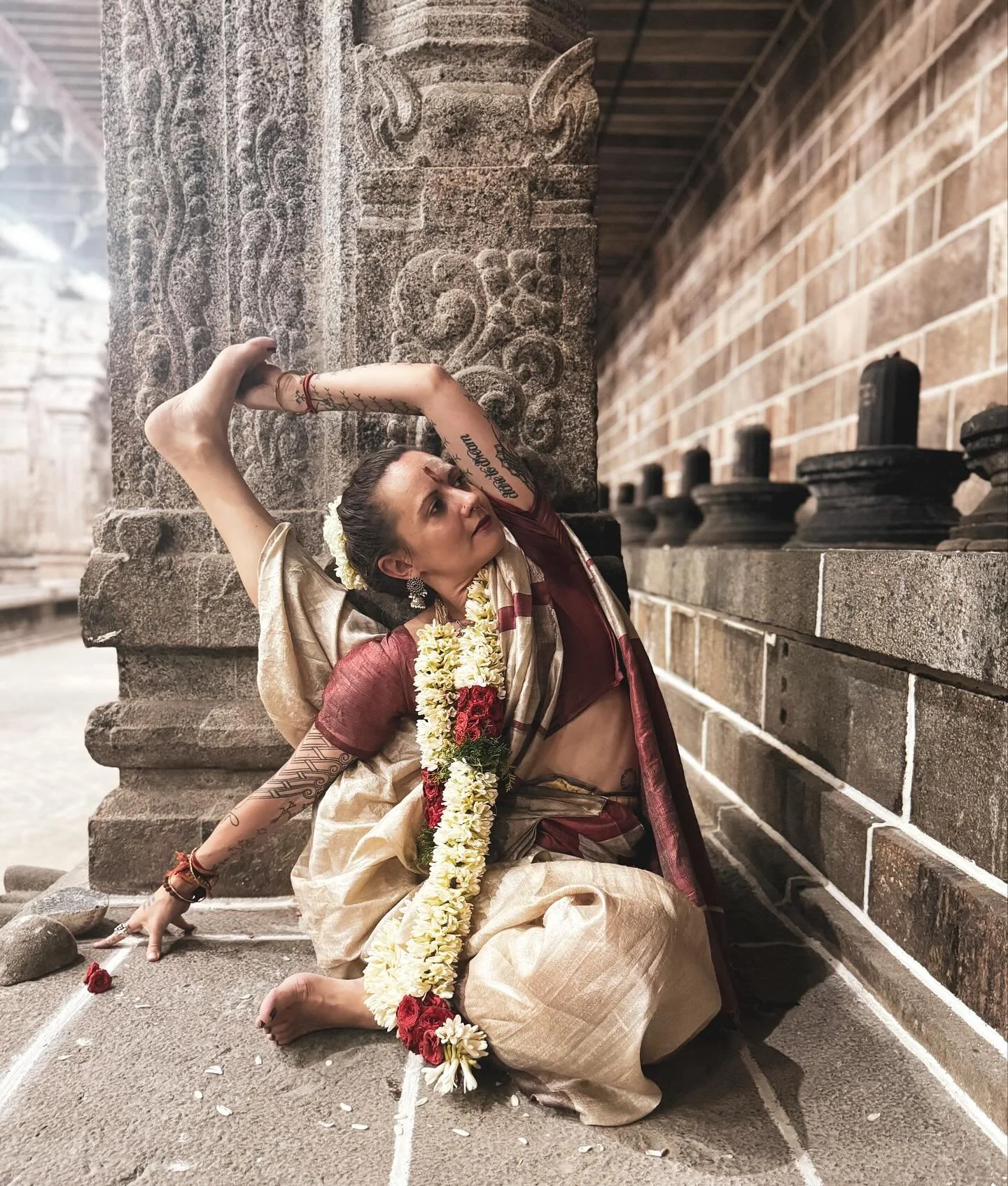 Ekambareswarar Temple 🌍 🔱

From the mountain&rsquo;s heart
a tremor blooms &mdash;
not breaking, but becoming.
The silent stone breathes,
and in that breath
the Infinite ascends.

Awakening is not found elsewhere; it is the energy rising within you