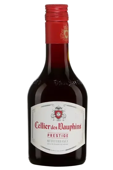 Bouteille de vin rouge, appelée 'Cellier des Dauphins Prestige Méditerranée'.