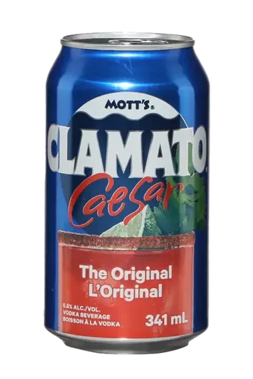 Une canette de verre de Clamato Caesar avec des inscriptions en anglais et français.