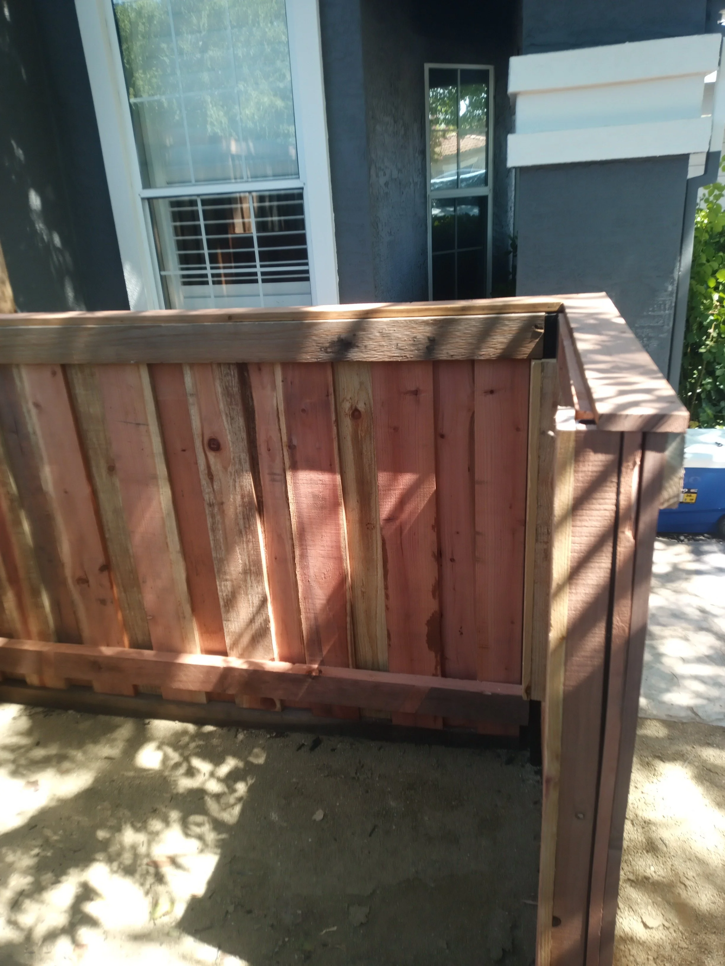 Fence 1.jpg