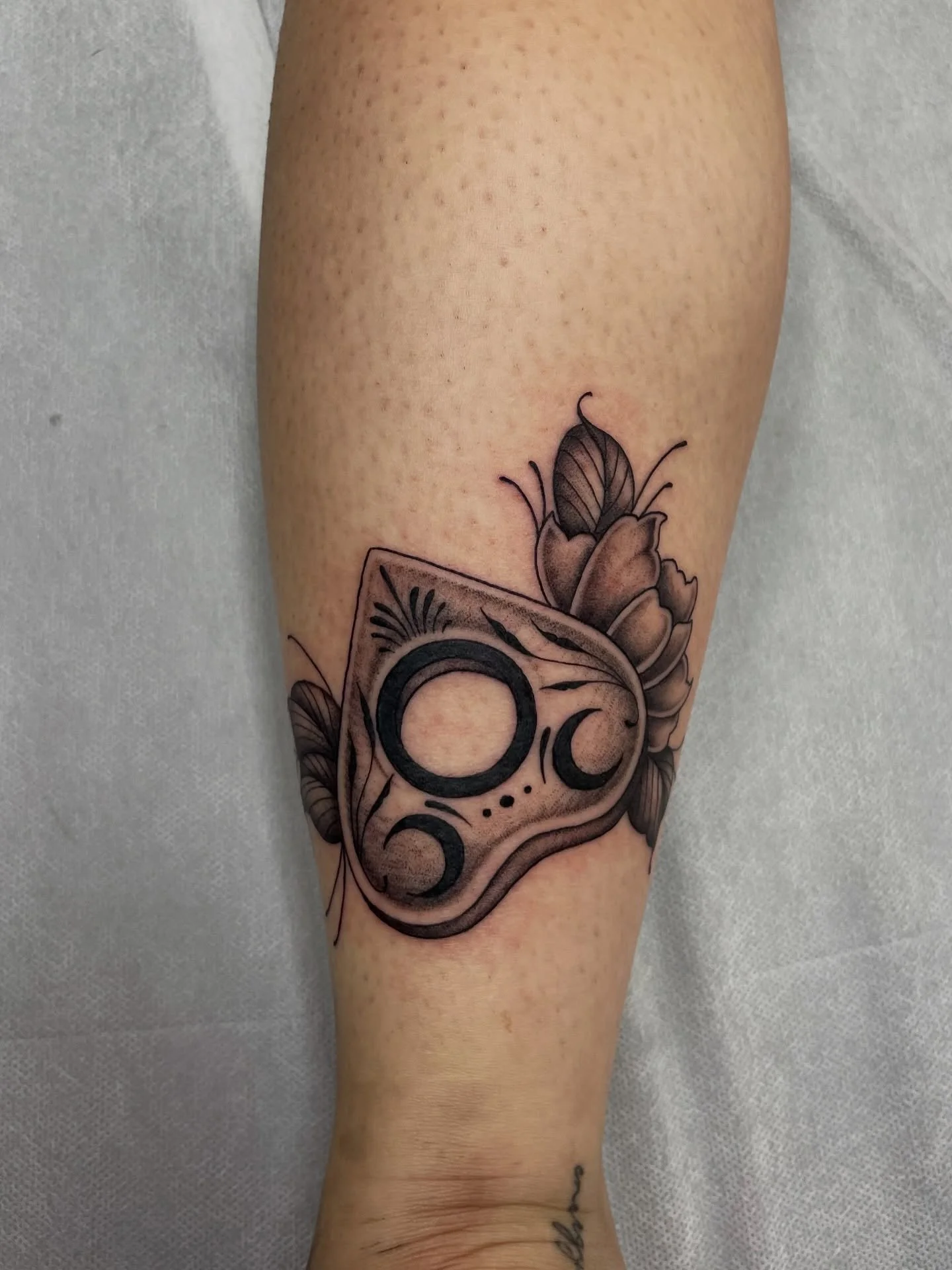 Planchette picked from my flash for Andrea. Thank you 🖤 DM to book in, done at @westside_tattoo_mermaid_beach