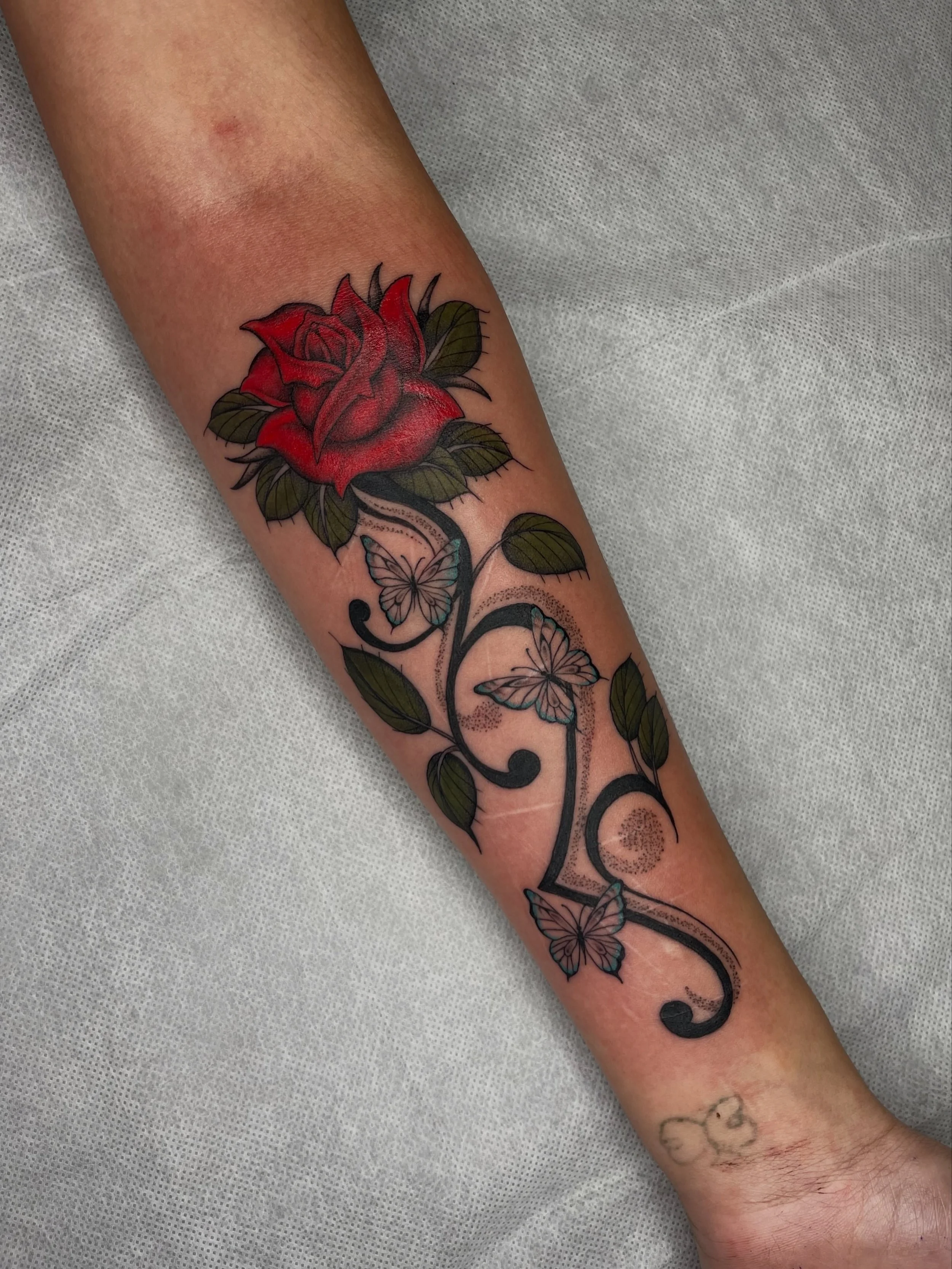 Laila&rsquo;s first tatt taken from an old Cherry Creek flash. Thank you! ❤️ More than happy to do colour on request I love doing as much as black and grey! DM to book, made at @westside_tattoo_mermaid_beach