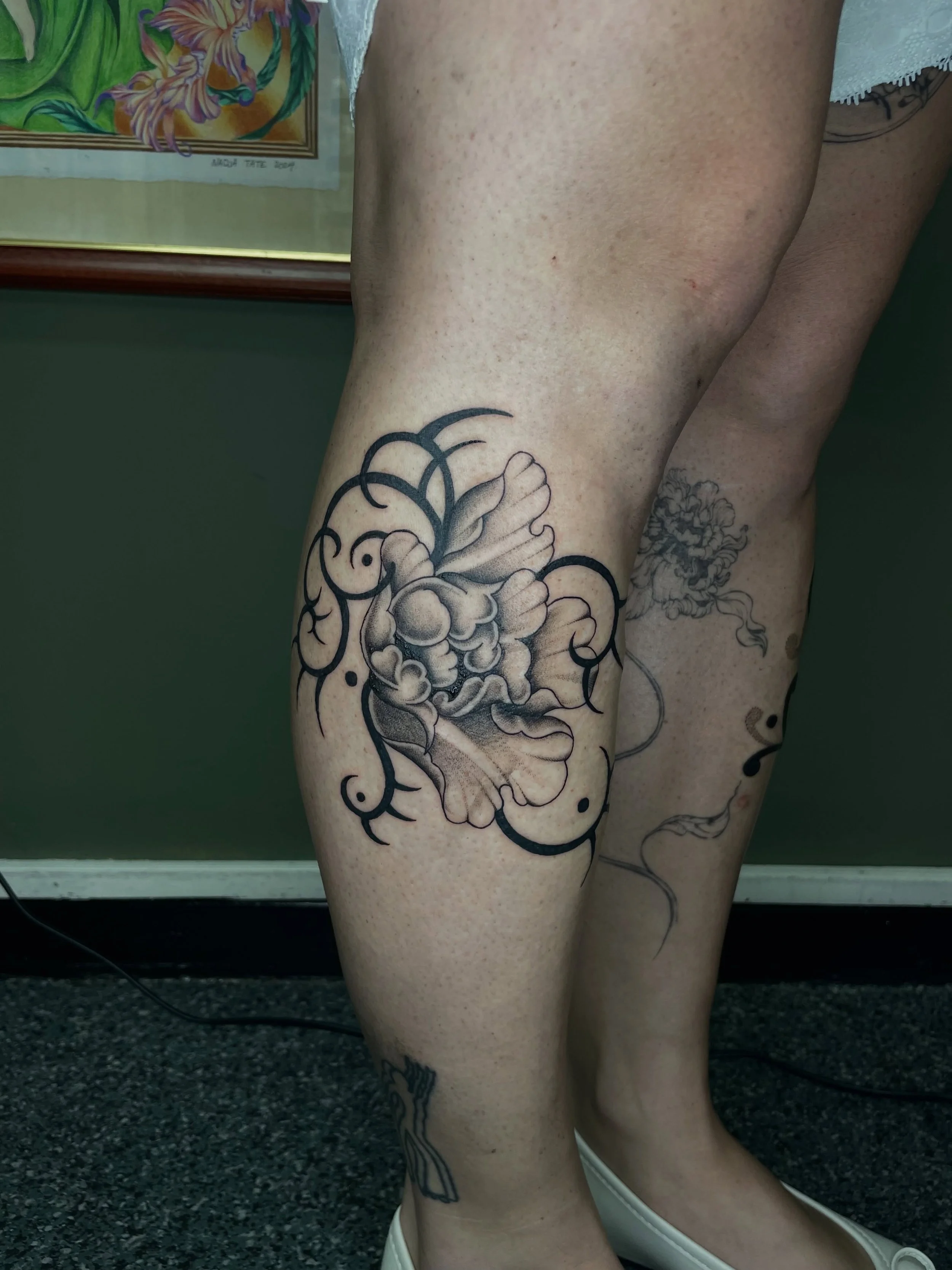 Thank you for picking these peonies from my flash Natarsha 🖤 same same but different, DM to book Gold Coast and Melbourne. Made at @westside_tattoo_mermaid_beach