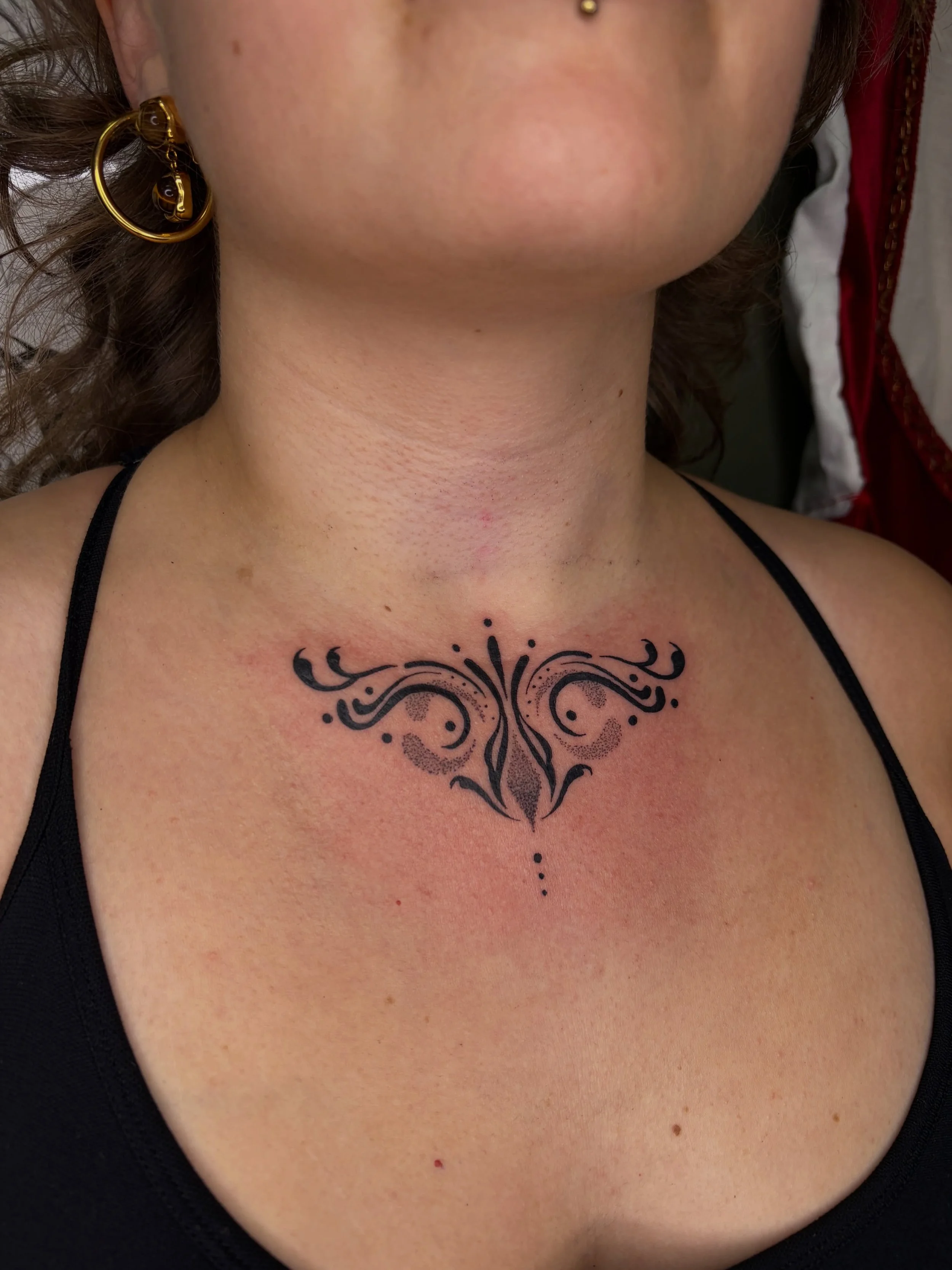 Eyes from my flash and a pretty something for the chest for Felicia. Thank you so much 🖤 RM to book, made at @westside_tattoo_mermaid_beach