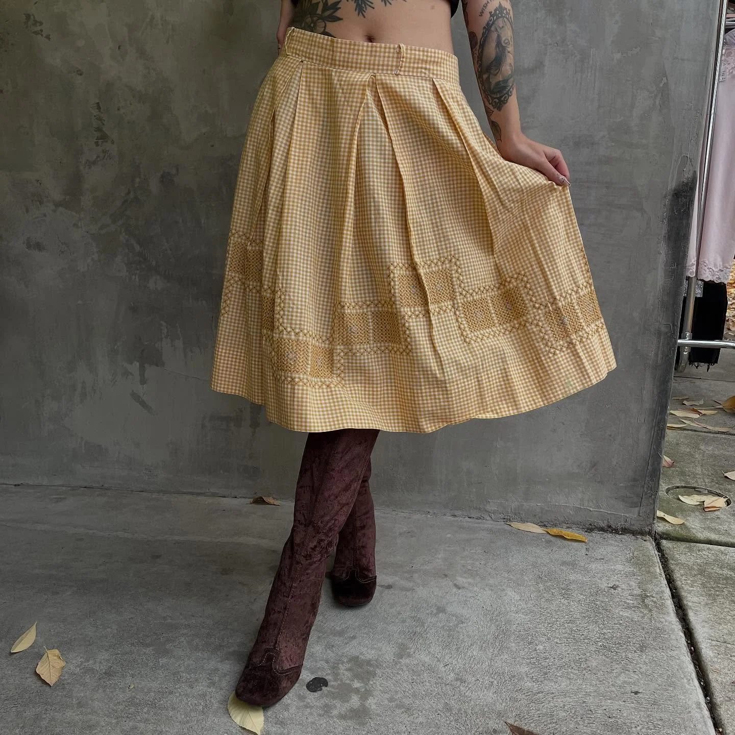 I&rsquo;ve said it a million times and I&rsquo;ll say it again: EVERYONE looks good in a skirt!! My absolutely favorite cut is a midi- short enough to show off any type of shoe and a little leg, long enough for warmth and not worrying about everythin