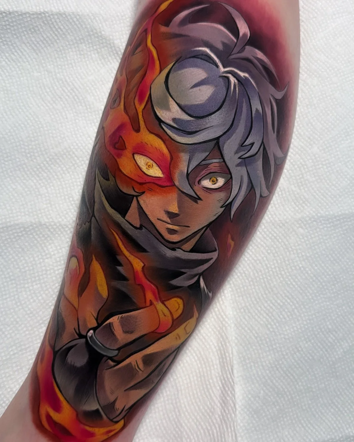 Gabimaru to kick off Kristi&rsquo;s leg sleeve! Thanks as always for the dedication 🙏🏻
.
.
.
.
#hellsparadise #gabimaru #animetattoos #animemasterink #anime #videogametattoos #videogametatts #nerdytattoos 
#neotrad #neotraditionaltattoo #neotradtat