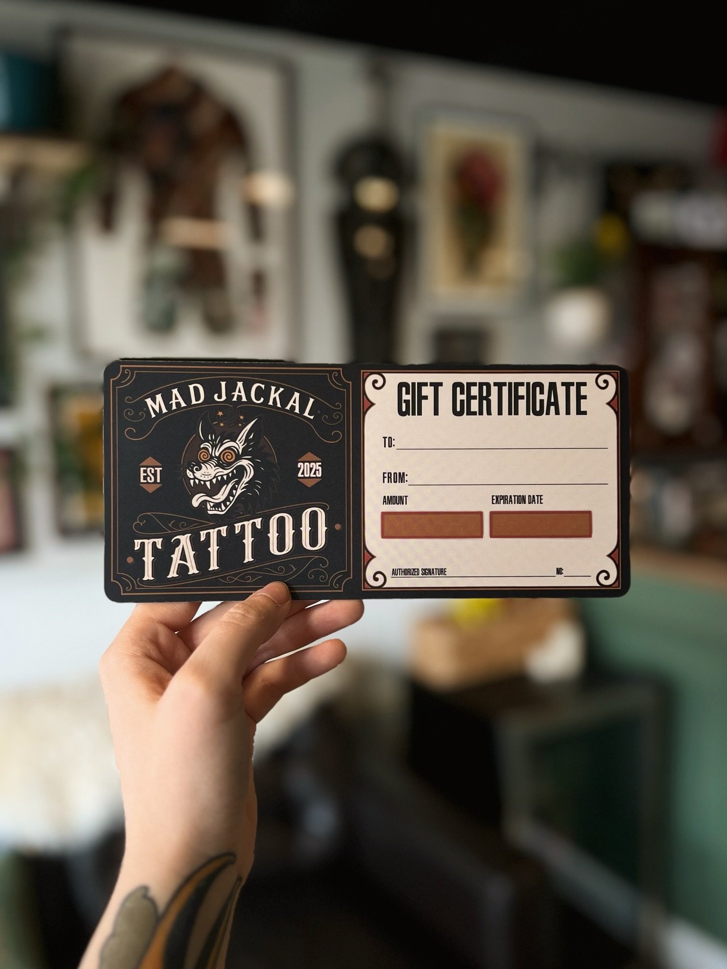 🎅🏼‼️ WE HAVE GIFT CARDS AVAILABLE ‼️🎅🏼 
DM us if you&rsquo;re interested in purchasing one (we can mail them out to anyone who is out of state as well). Happy small business Saturday 🤠 
#fuckcapitalism #fuckamazon #fuckjeffbezos