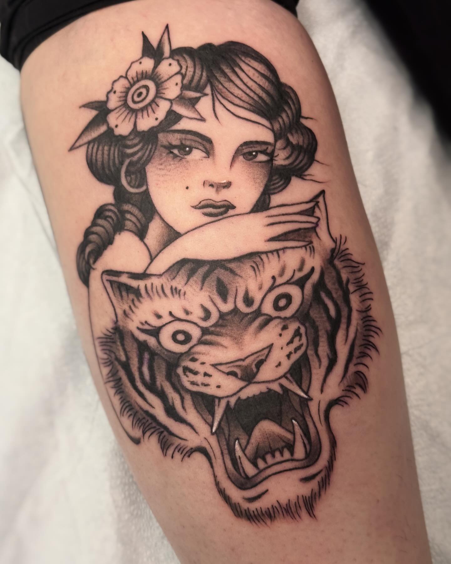 Tiger lady 🐅 Thanks @_jennadore 
.
#tattoo #blackandgraytattoos #tigertattoos #tigertattoo  #nhtattoo #dovernh